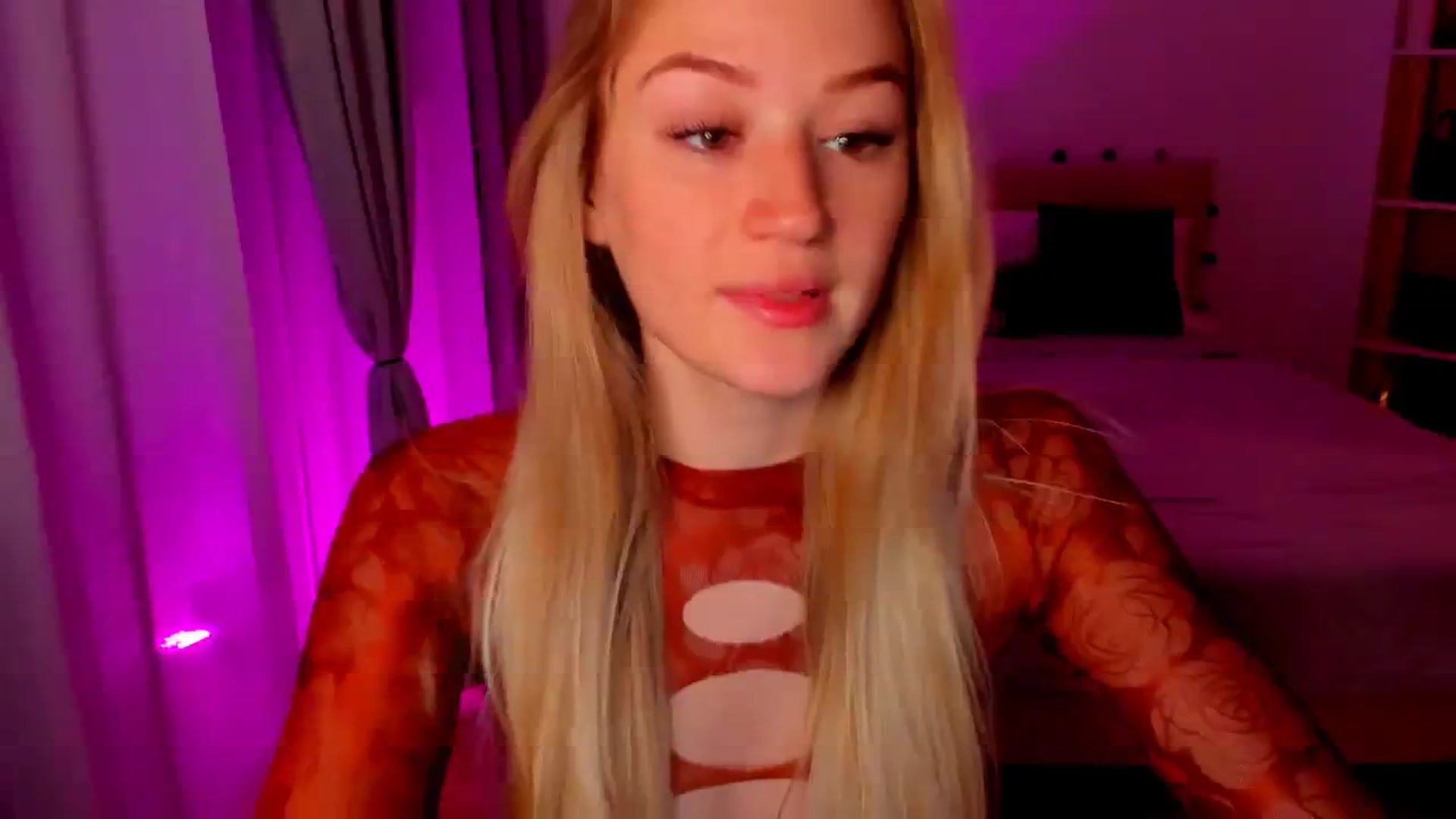 Gallery image thumbnail from CheckmyPeach's myfreecams stream on, 06/13/2024, 02:43 image 12 of 20
