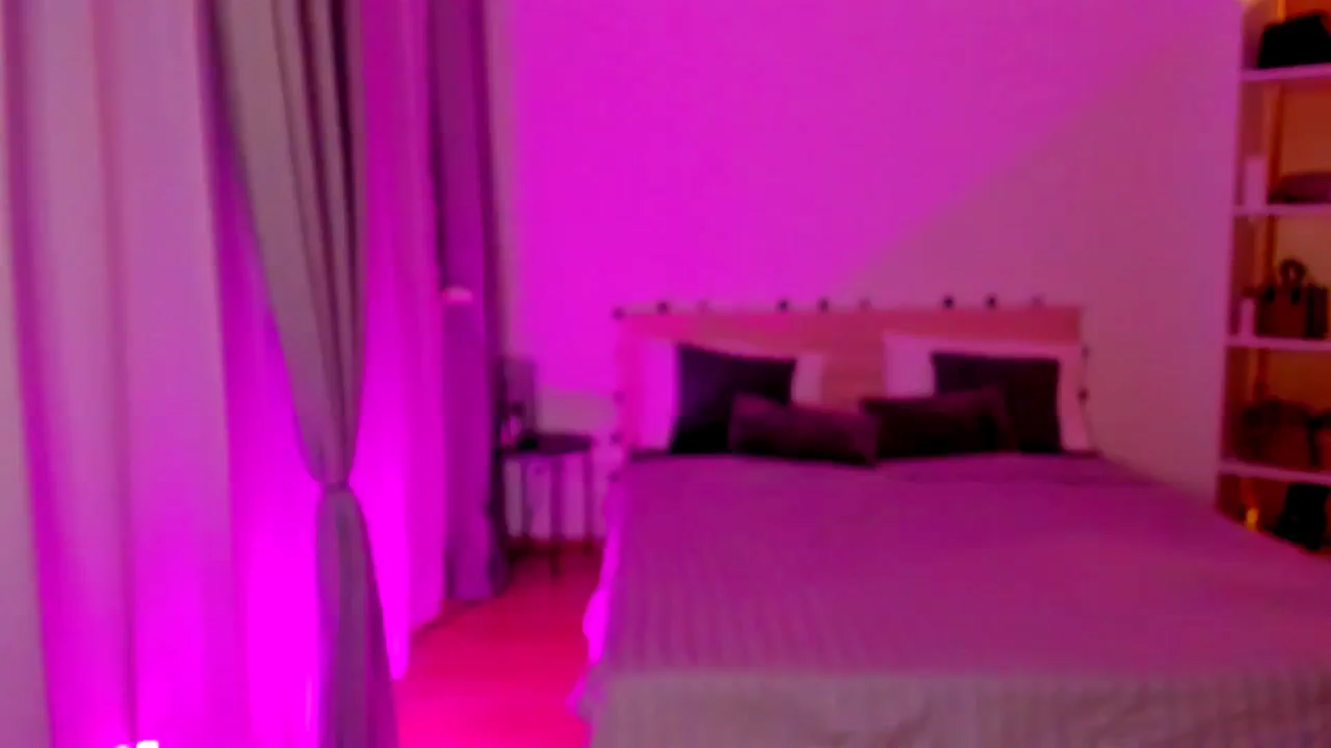 Gallery image thumbnail from CheckmyPeach's myfreecams stream on, 06/22/2024, 22:51 image 16 of 20