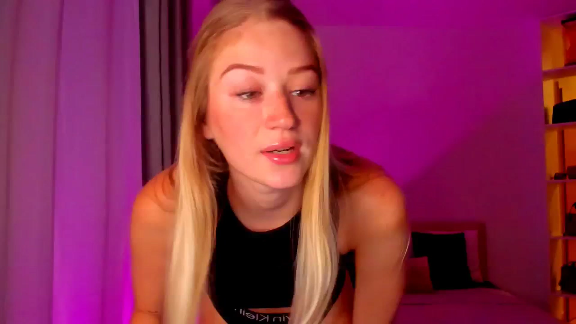 Gallery image thumbnail from CheckmyPeach's myfreecams stream on, 07/10/2024, 02:52 image 2 of 20