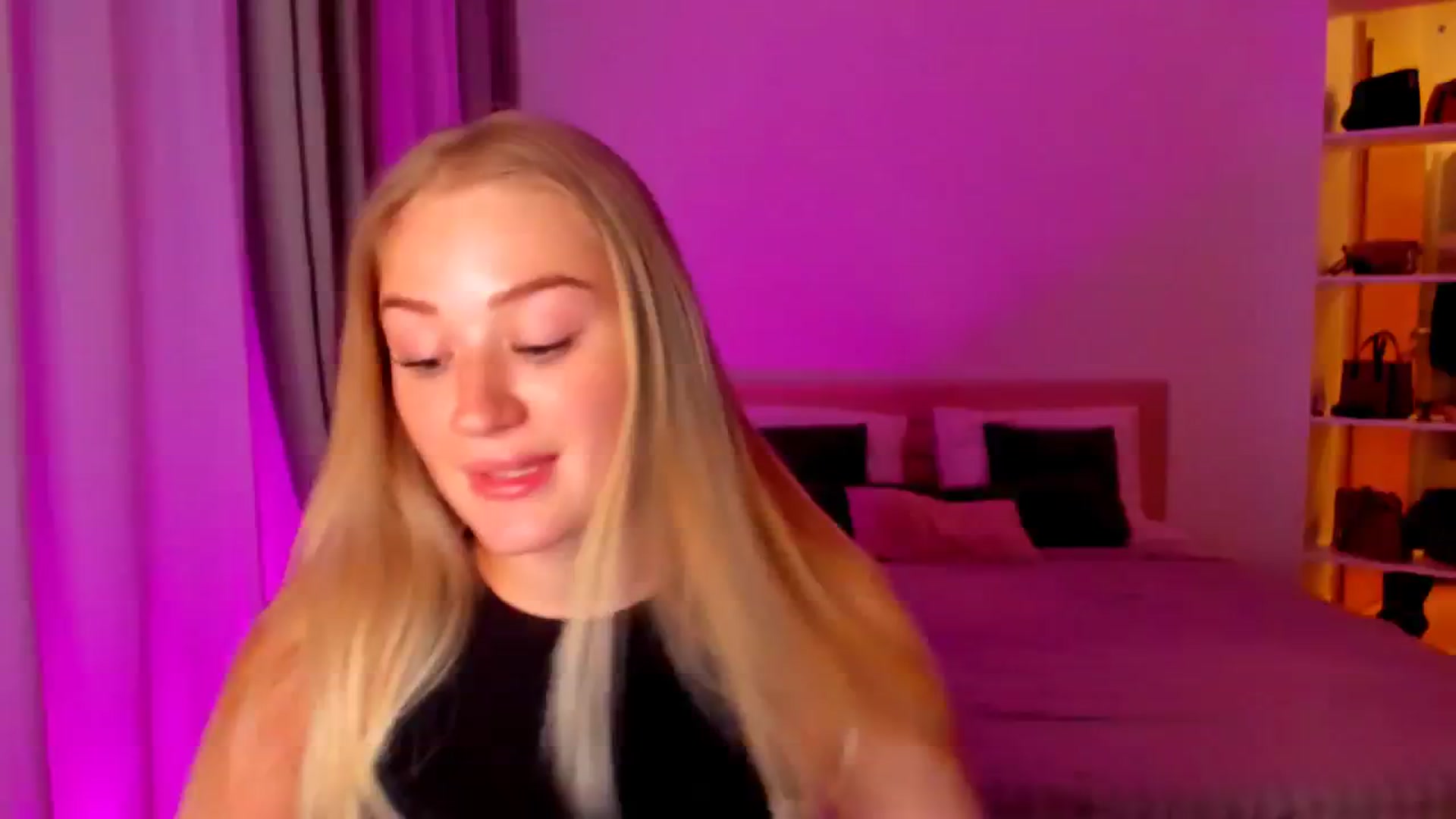 Gallery image thumbnail from CheckmyPeach's myfreecams stream on, 07/20/2024, 19:30 image 2 of 20