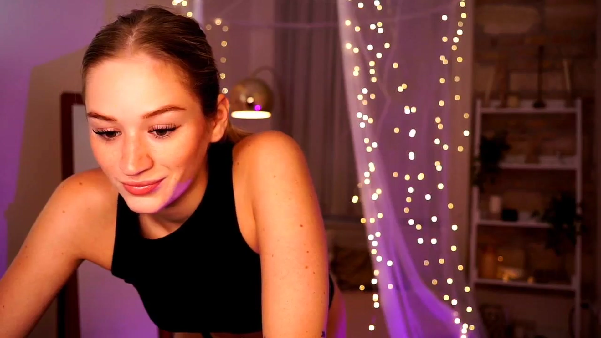 Gallery image thumbnail from CheckmyPeach's myfreecams stream on, 07/29/2024, 04:29 image 5 of 20