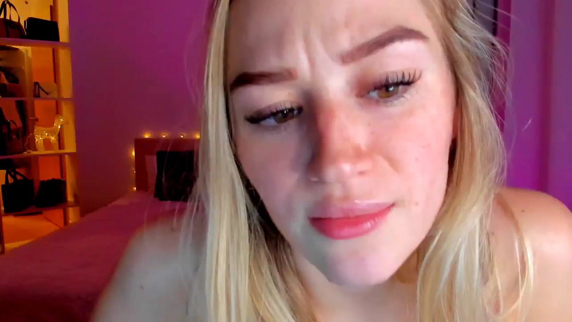 Gallery image thumbnail from CheckmyPeach's myfreecams stream on, 11/23/2024, 19:24 image 8 of 20