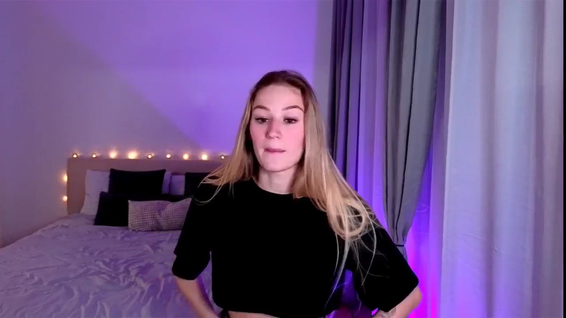 Gallery image thumbnail from CheckmyPeach's myfreecams stream on, 02/02/2025, 18:08 image 18 of 20