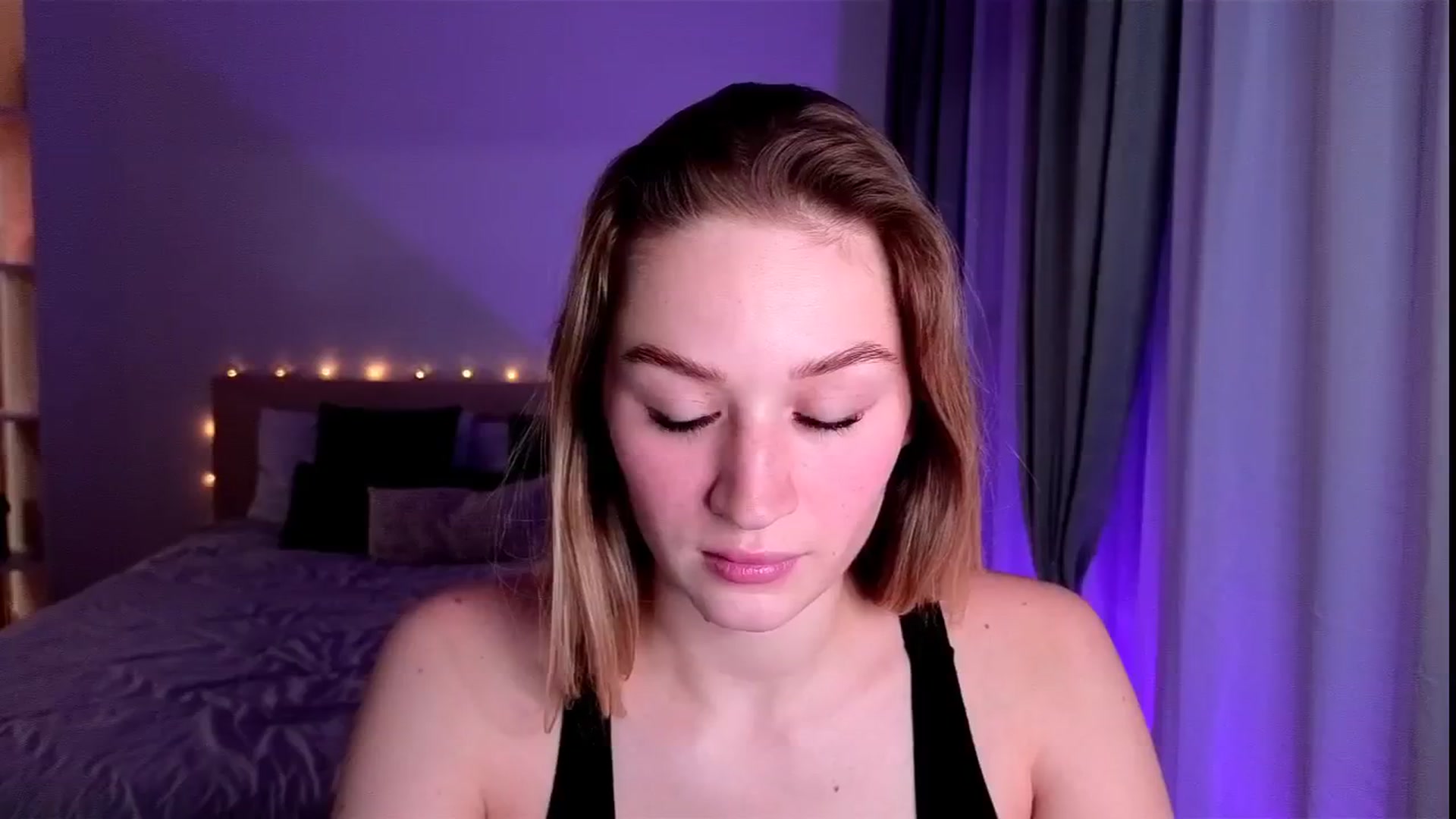 Gallery image thumbnail from CheckmyPeach's myfreecams stream on, 02/02/2025, 19:49 image 18 of 20