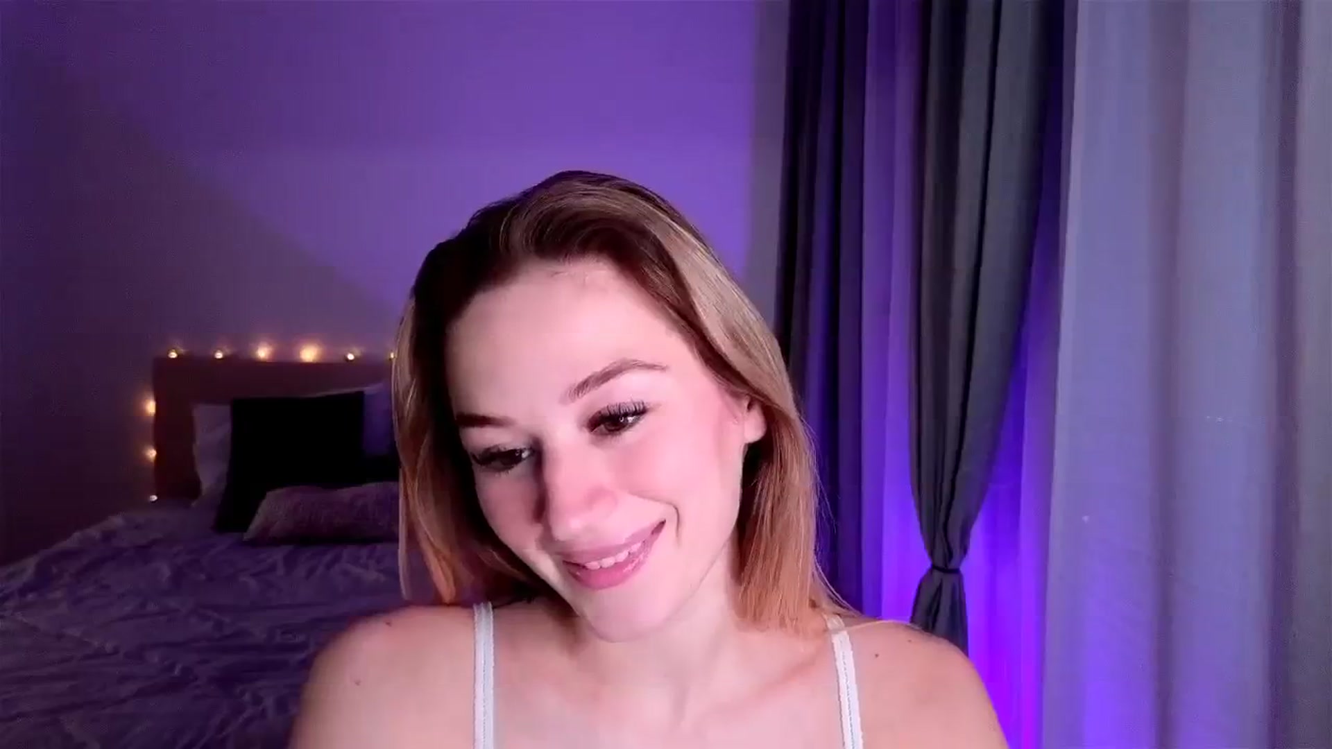 Gallery image thumbnail from CheckmyPeach's myfreecams stream on, 02/03/2025, 08:59 image 15 of 20