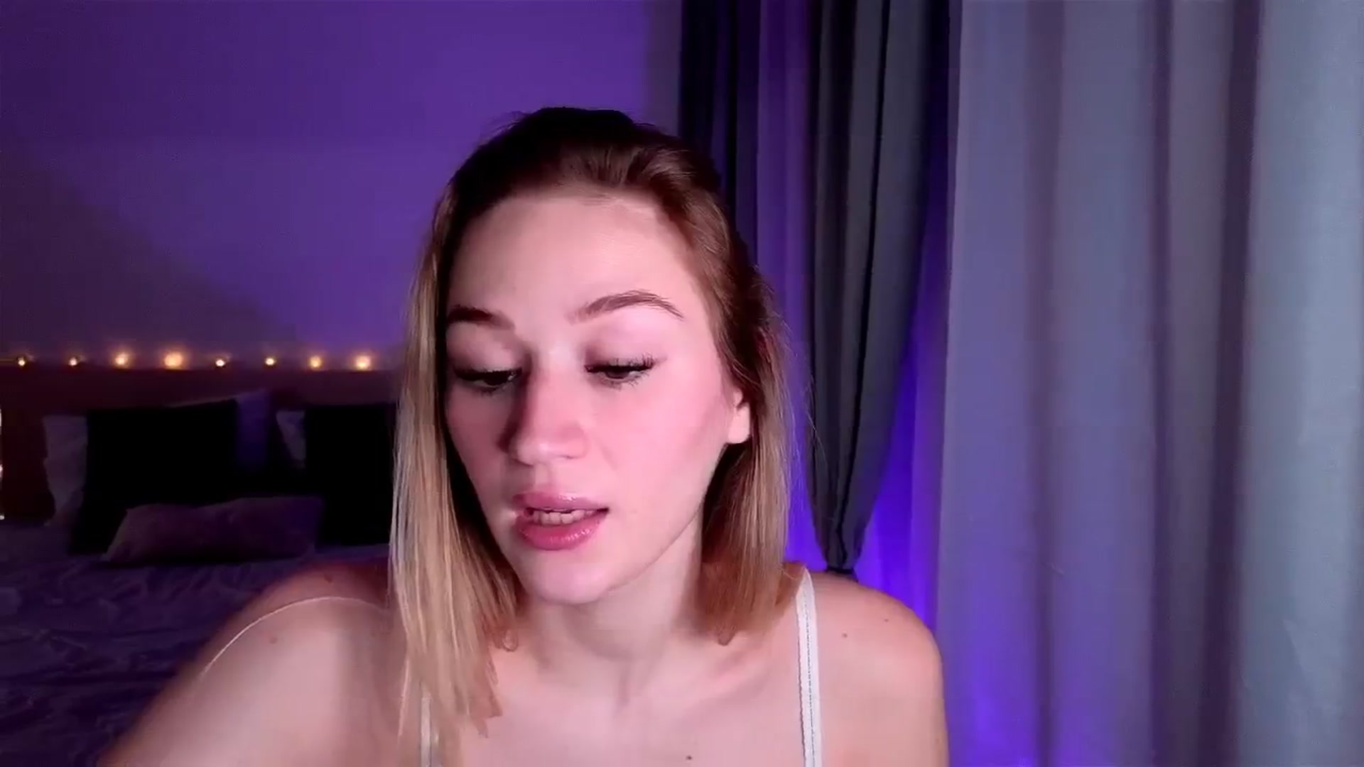 Gallery image thumbnail from CheckmyPeach's myfreecams stream on, 02/03/2025, 08:59 image 16 of 20