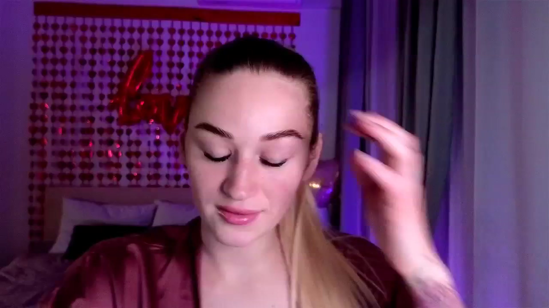 Gallery image thumbnail from CheckmyPeach's myfreecams stream on, 02/15/2025, 24:23 image 1 of 20
