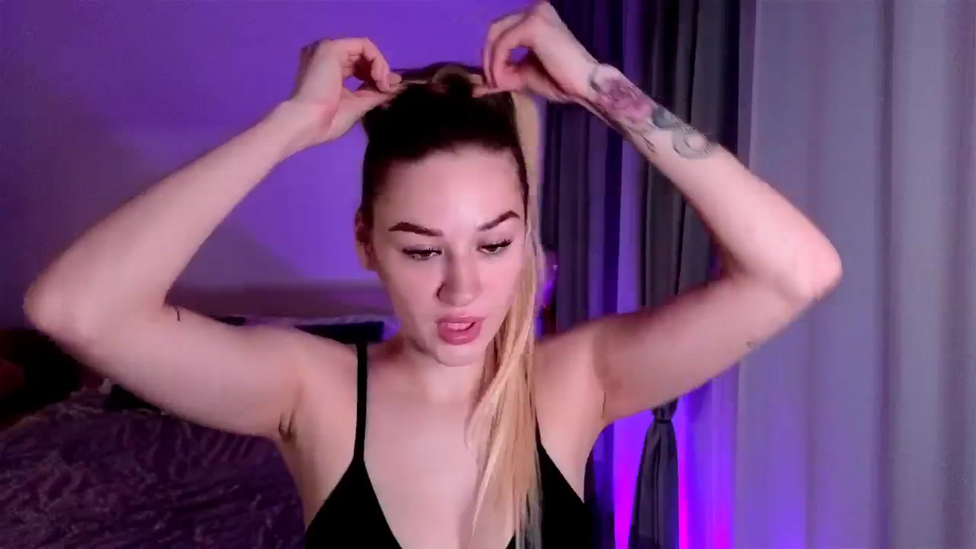 Gallery image thumbnail from CheckmyPeach's myfreecams stream on, 02/18/2025, 06:09 image 8 of 20