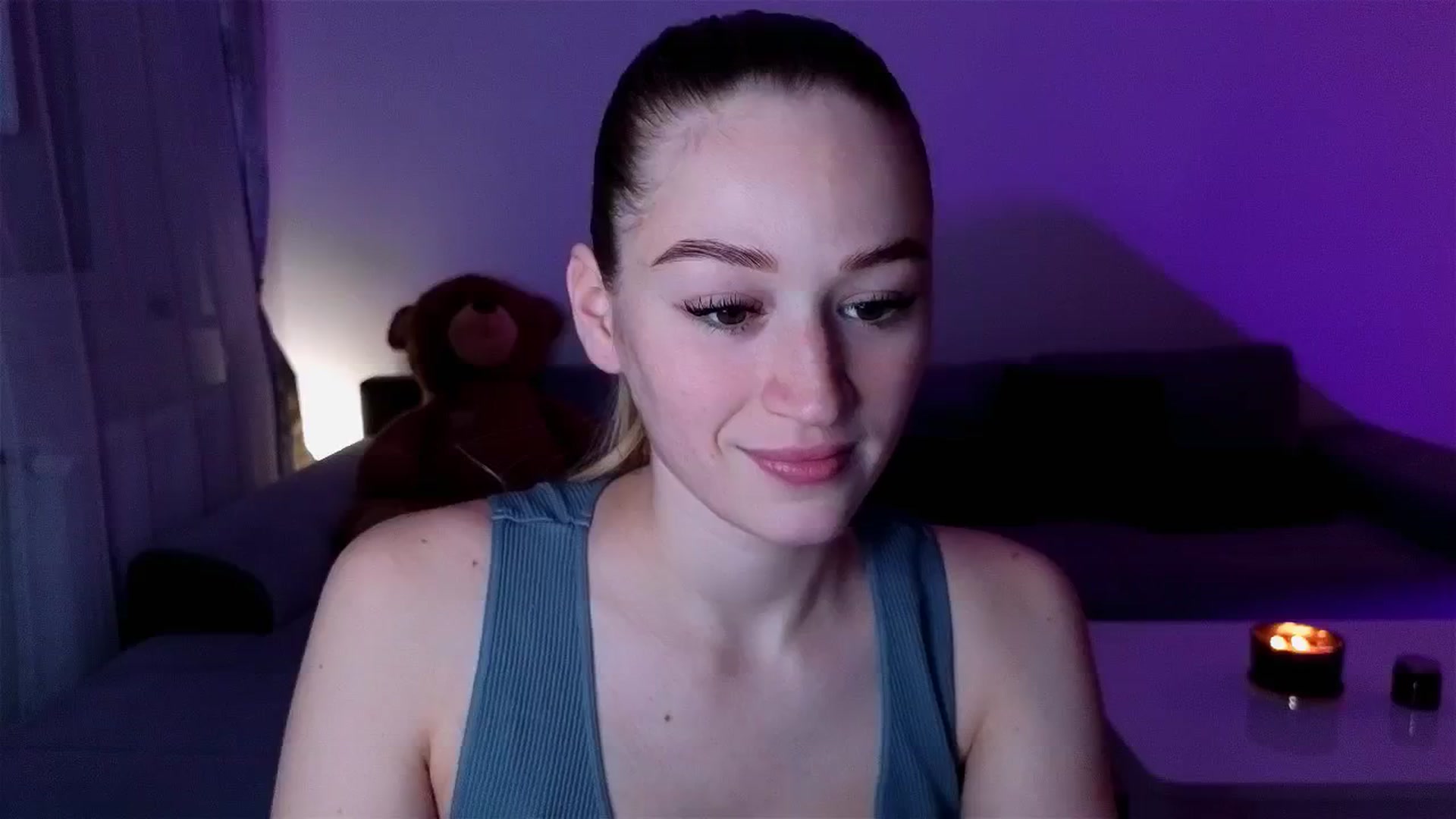 Gallery image thumbnail from CheckmyPeach's myfreecams stream on, 03/01/2025, 24:18 image 7 of 20