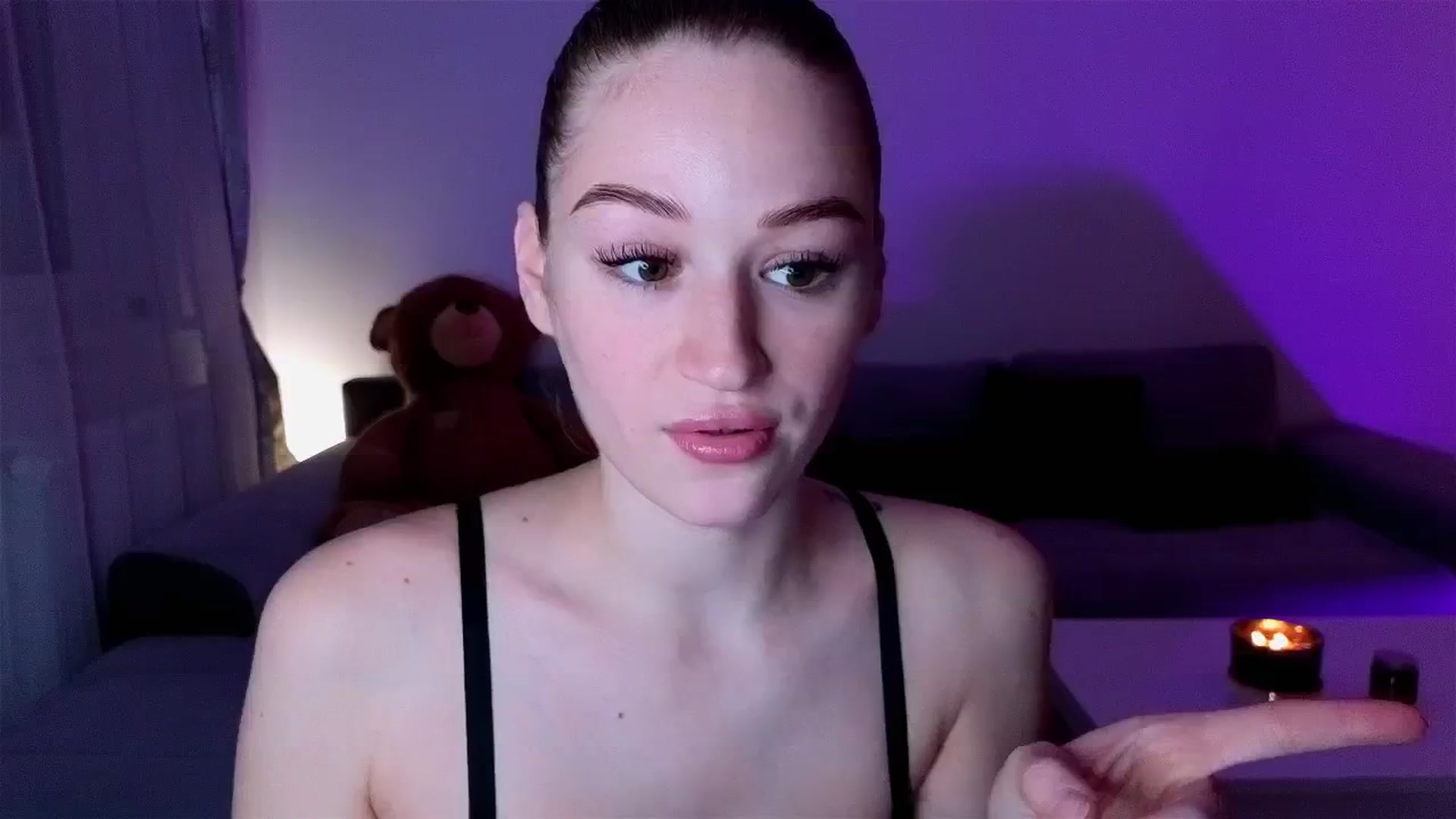 Gallery image thumbnail from CheckmyPeach's myfreecams stream on, 03/01/2025, 24:18 image 11 of 20