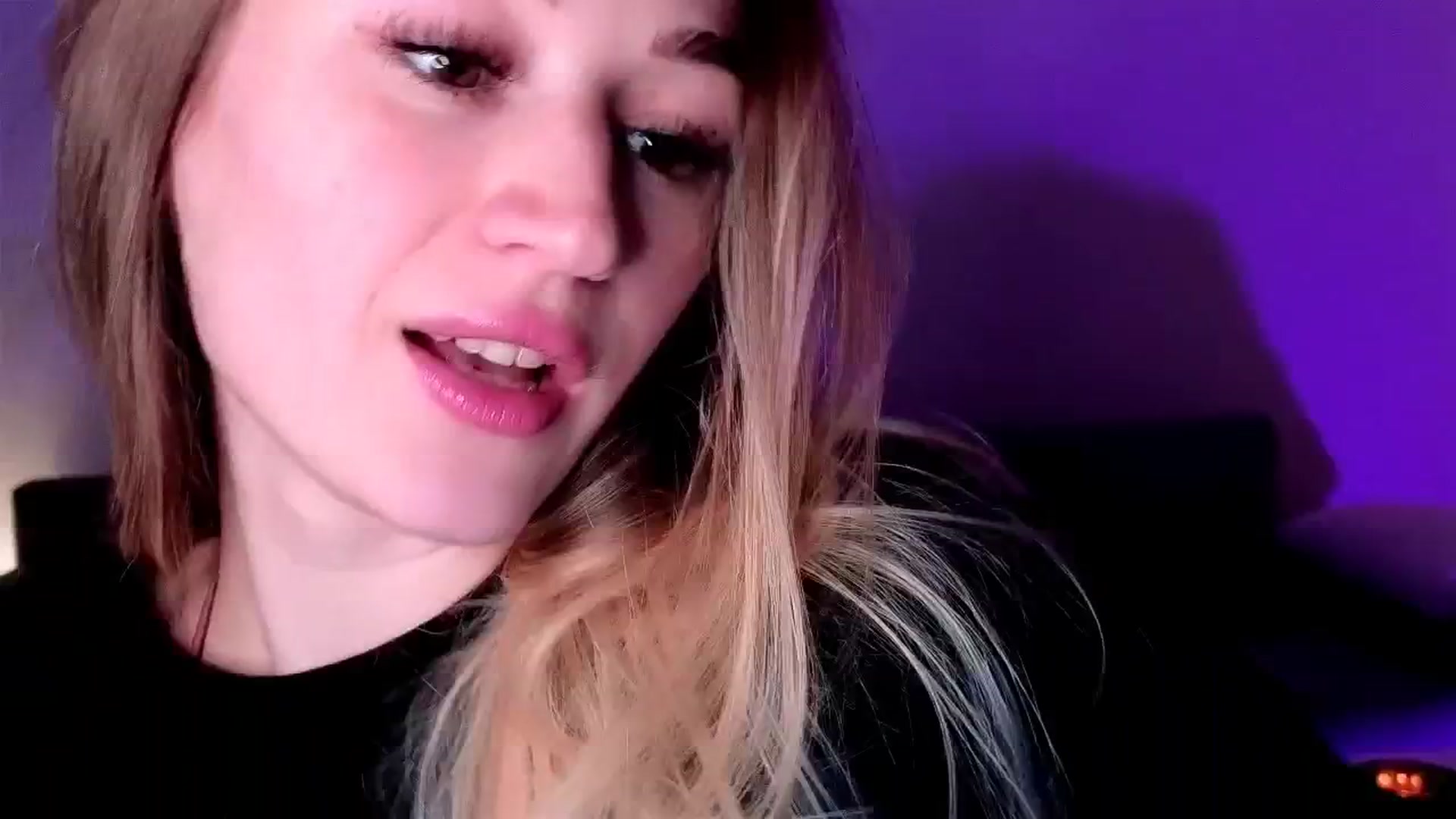 Gallery image thumbnail from CheckmyPeach's myfreecams stream on, 03/15/2025, 19:13 image 11 of 20