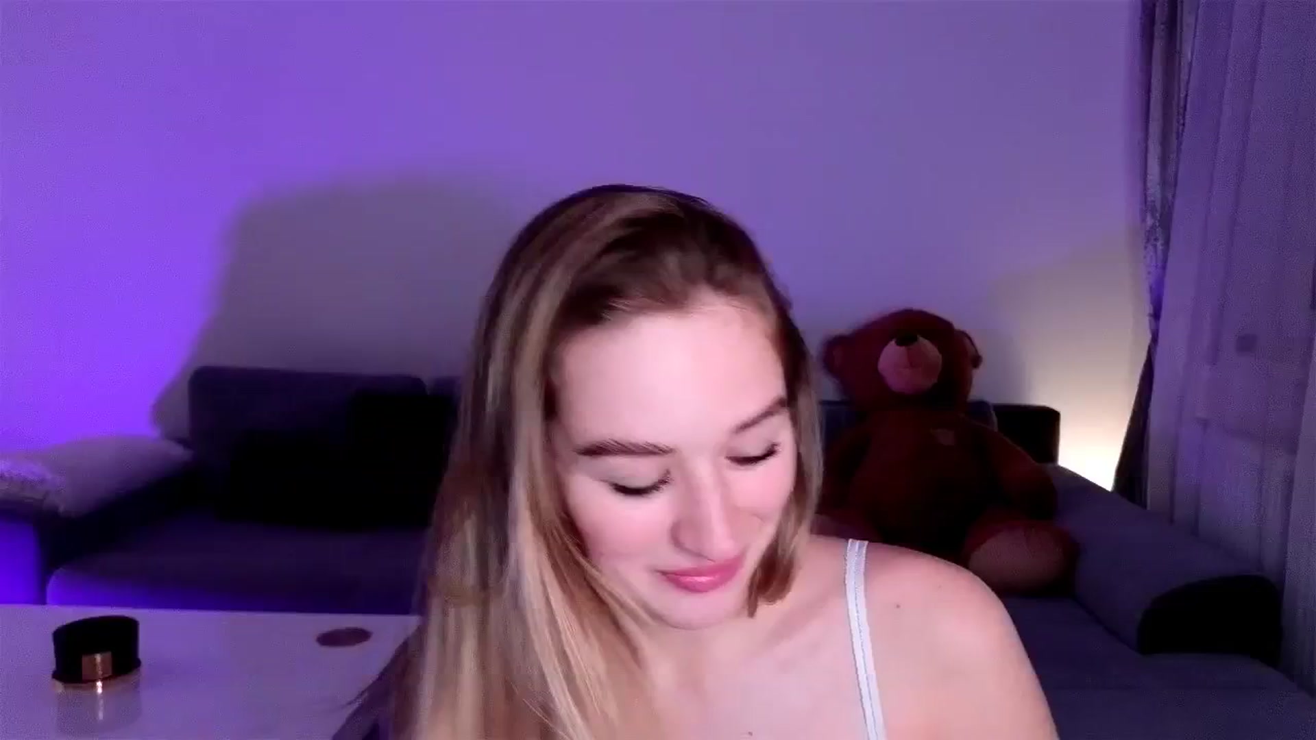 Gallery image thumbnail from CheckmyPeach's myfreecams stream on, 03/16/2025, 15:47 image 7 of 20