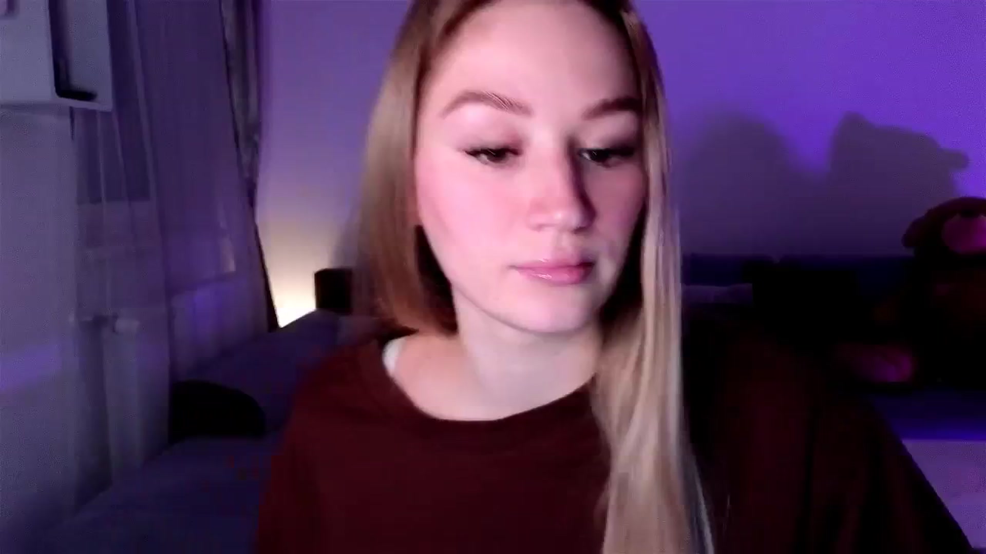 Gallery image thumbnail from CheckmyPeach's myfreecams stream on, 03/30/2025, 19:23 image 6 of 20