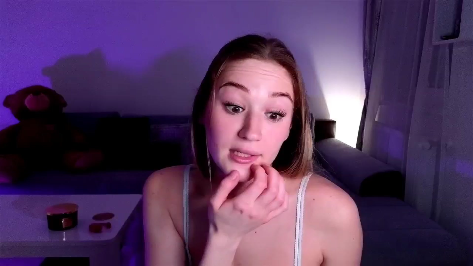 Gallery image thumbnail from CheckmyPeach's myfreecams stream on, 04/07/2025, 21:22 image 14 of 20