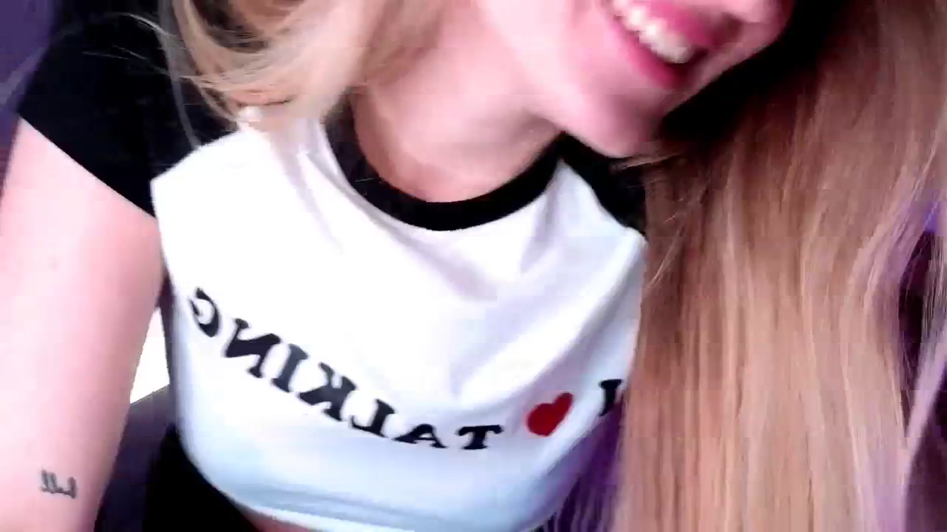 Gallery image thumbnail from CheckmyPeach's myfreecams stream on, 04/10/2025, 20:29 image 11 of 20