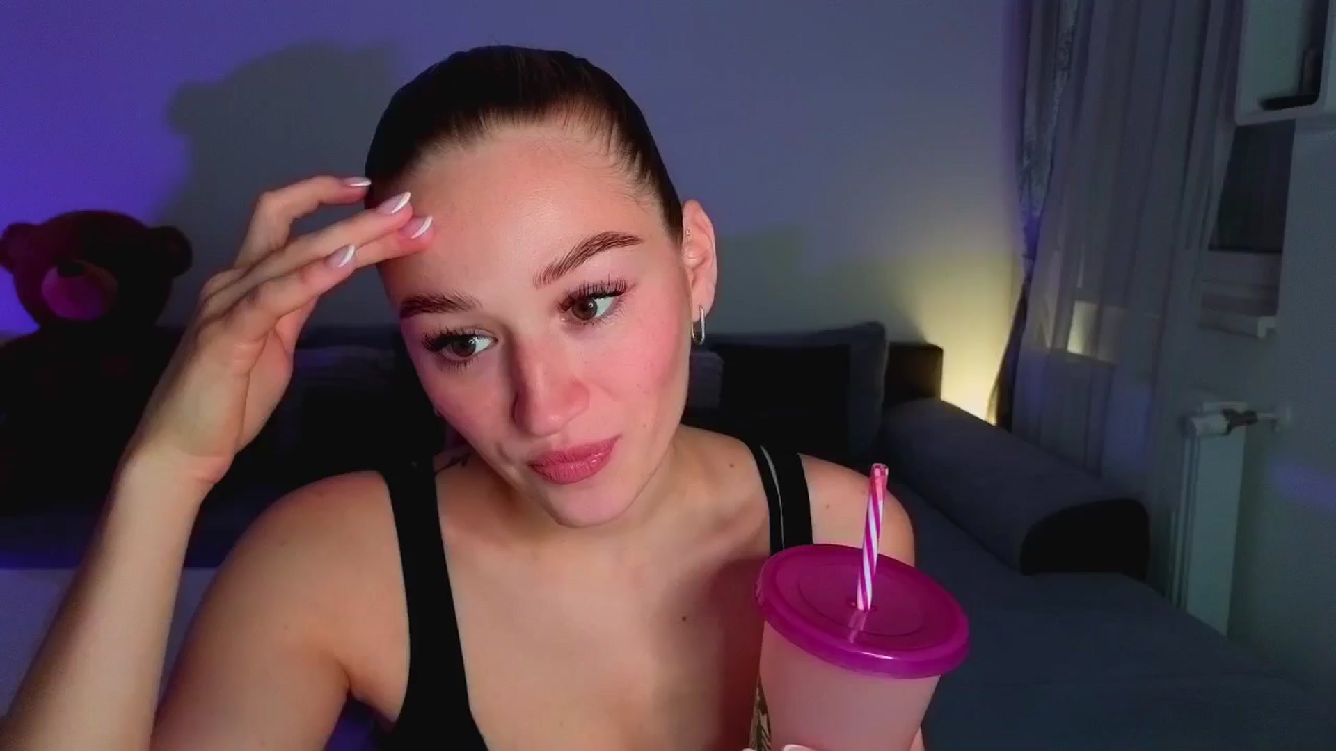 Gallery image thumbnail from CheckmyPeach's myfreecams stream on, 05/24/2025, 13:08 image 17 of 20