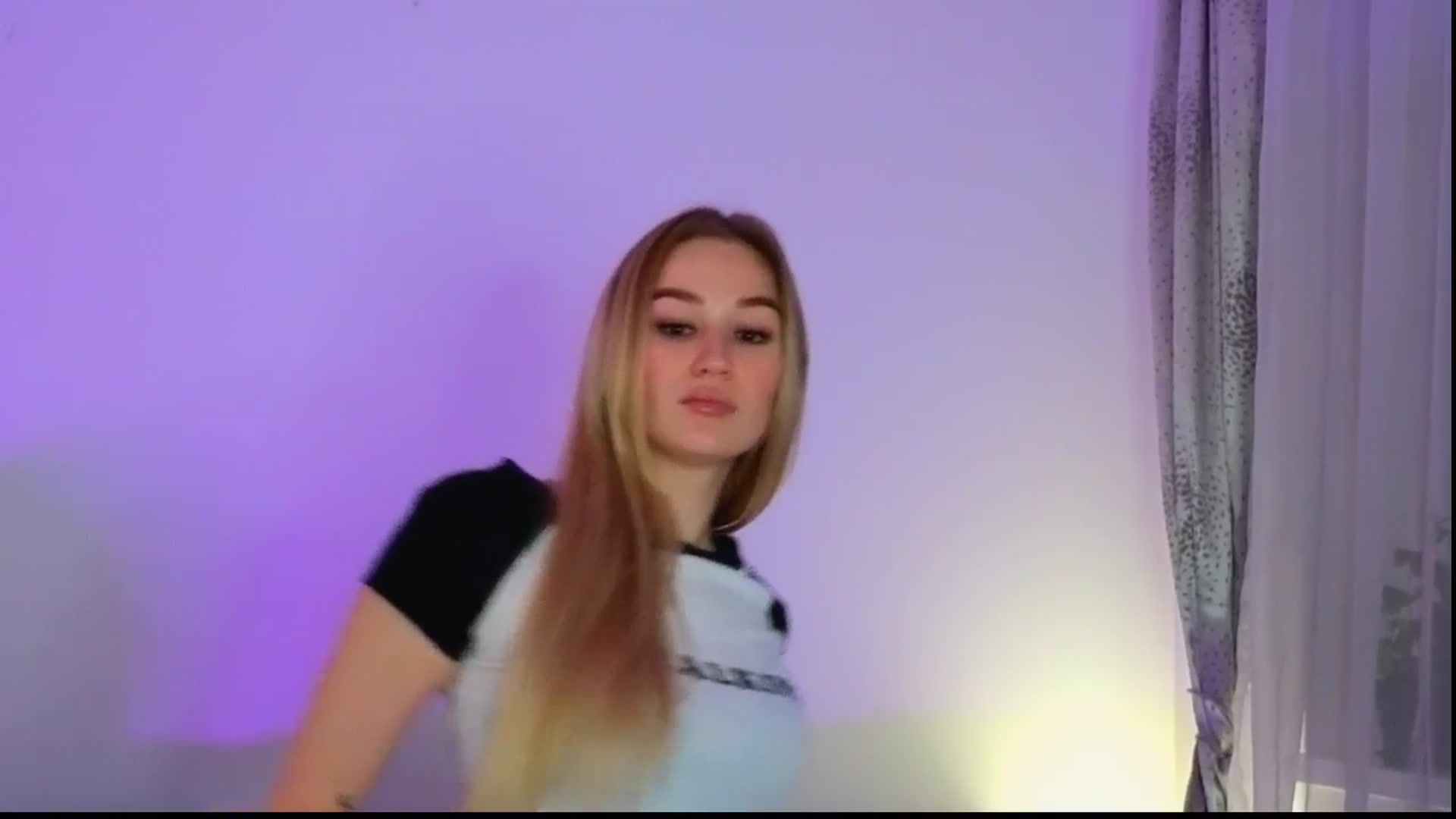 Gallery image thumbnail from CheckmyPeach's myfreecams stream on, 06/03/2025, 23:30 image 10 of 20