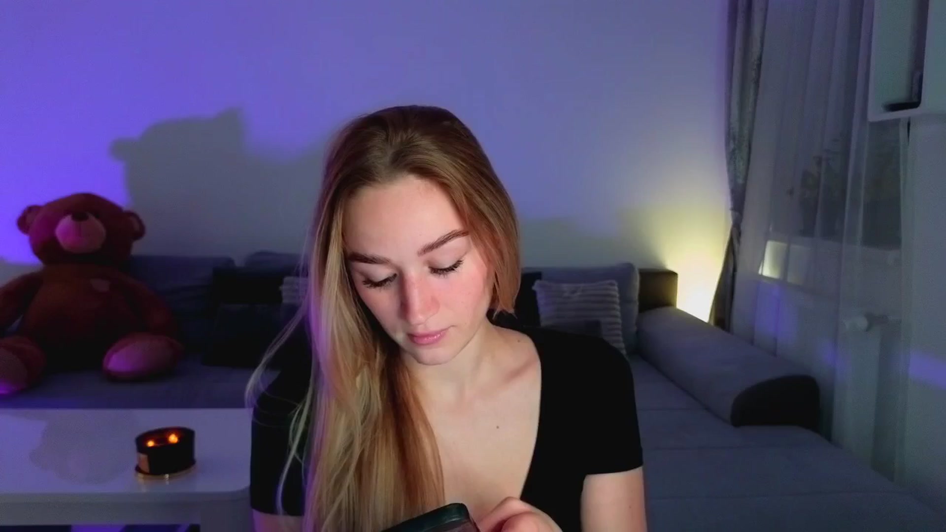Gallery image thumbnail from CheckmyPeach's myfreecams stream on, 06/05/2025, 20:02 image 18 of 20