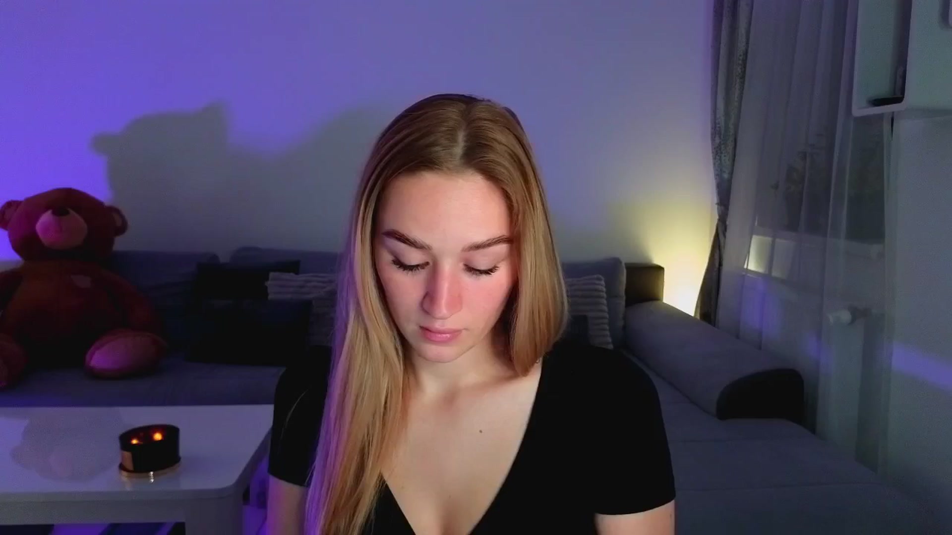 Gallery image thumbnail from CheckmyPeach's myfreecams stream on, 06/05/2025, 21:44 image 3 of 20