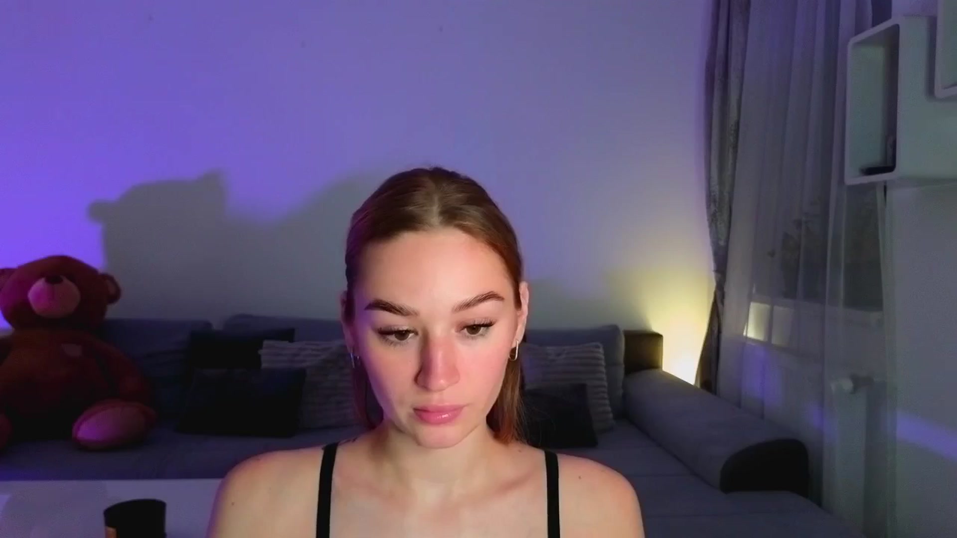 Gallery image thumbnail from CheckmyPeach's myfreecams stream on, 06/05/2025, 21:44 image 18 of 20