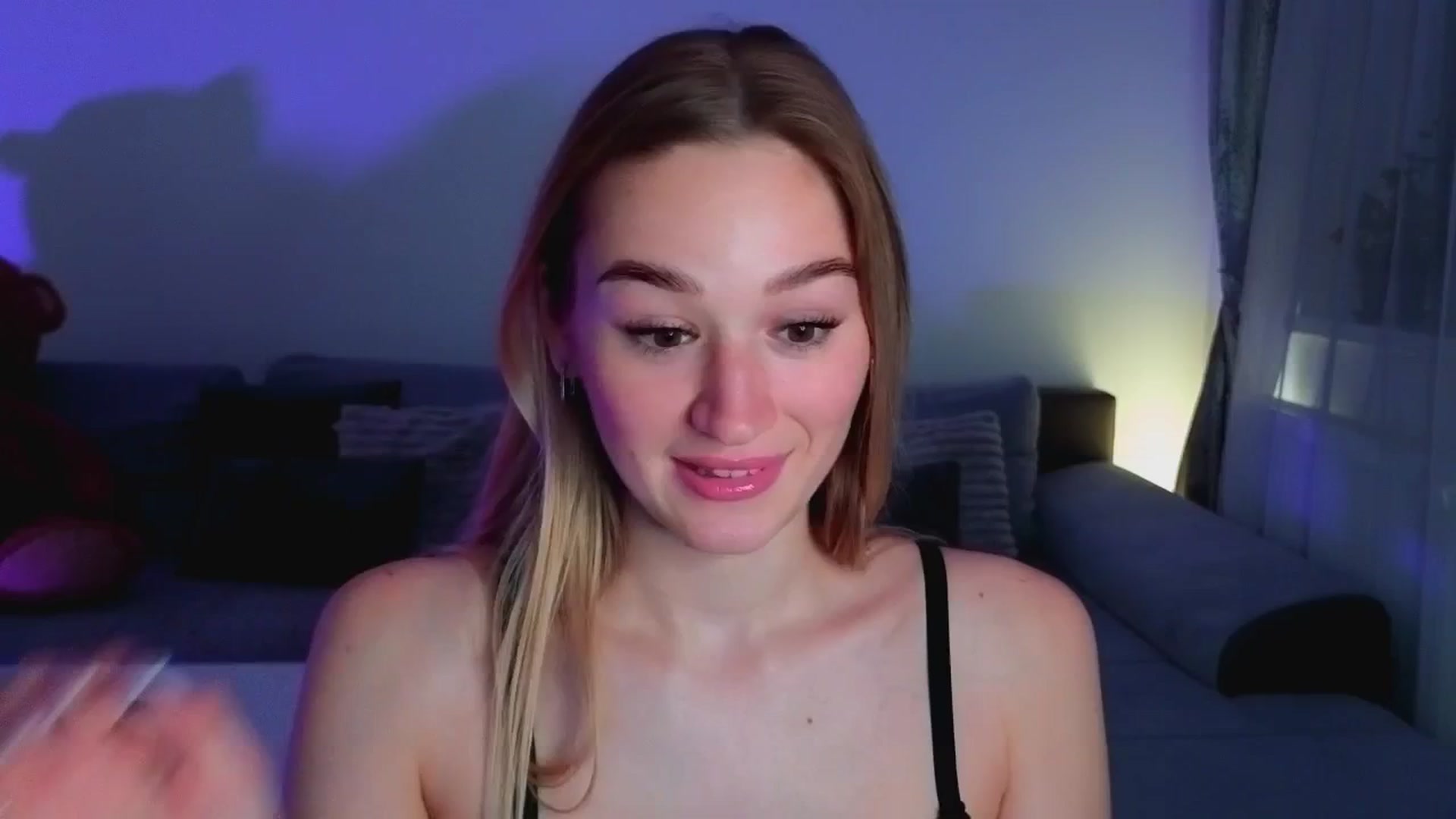 Gallery image thumbnail from CheckmyPeach's myfreecams stream on, 06/05/2025, 23:14 image 3 of 20