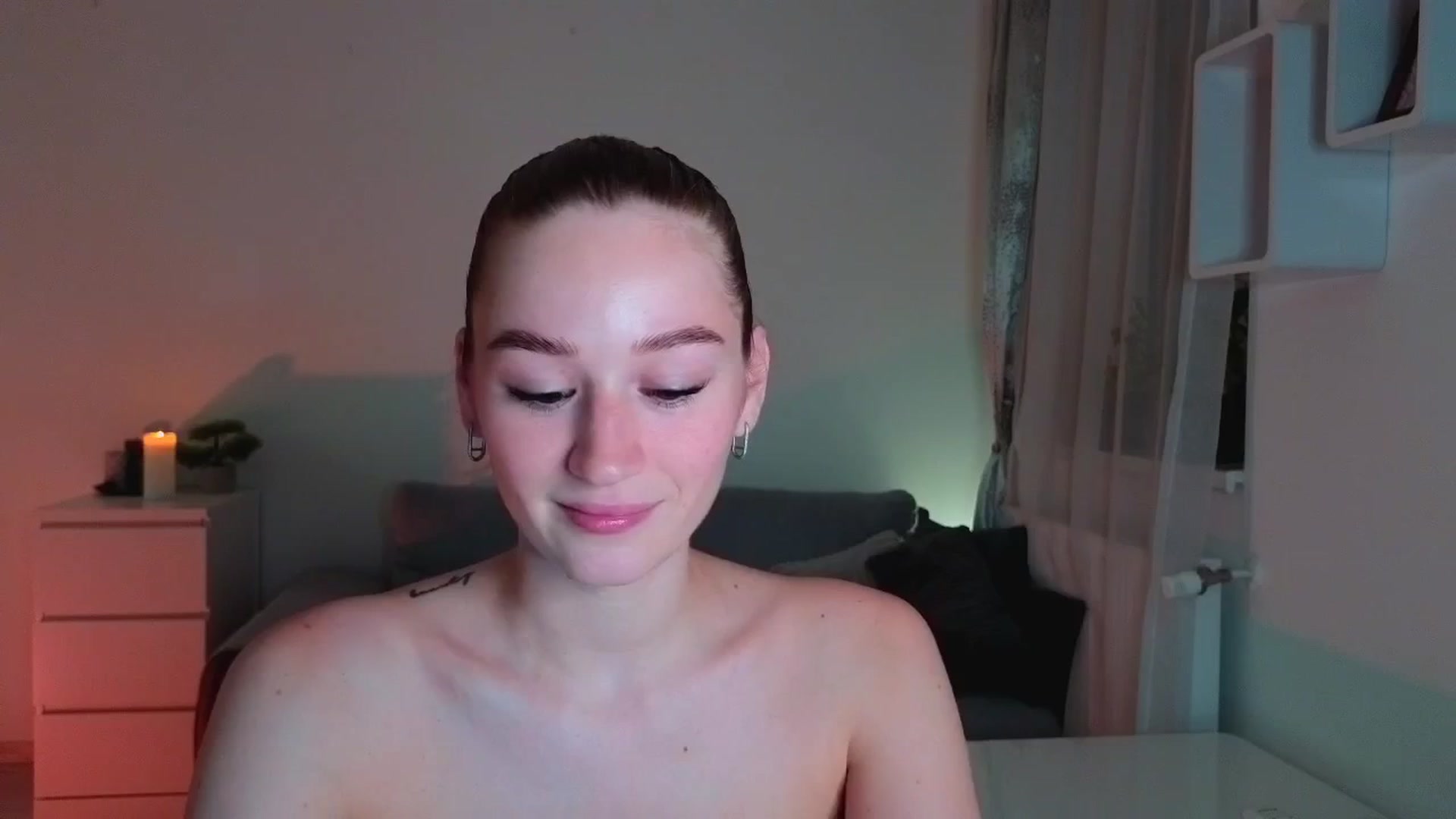 Gallery image thumbnail from CheckmyPeach's myfreecams stream on, 06/10/2025, 23:34 image 11 of 20