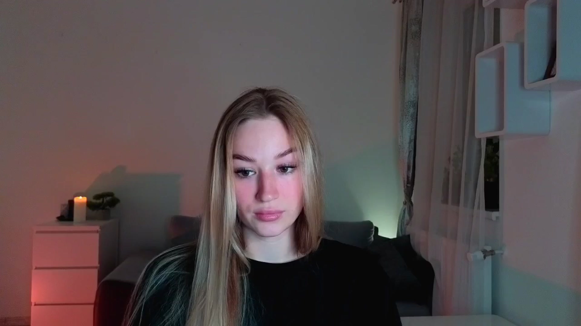 Gallery image thumbnail from CheckmyPeach's myfreecams stream on, 06/11/2025, 18:39 image 1 of 20