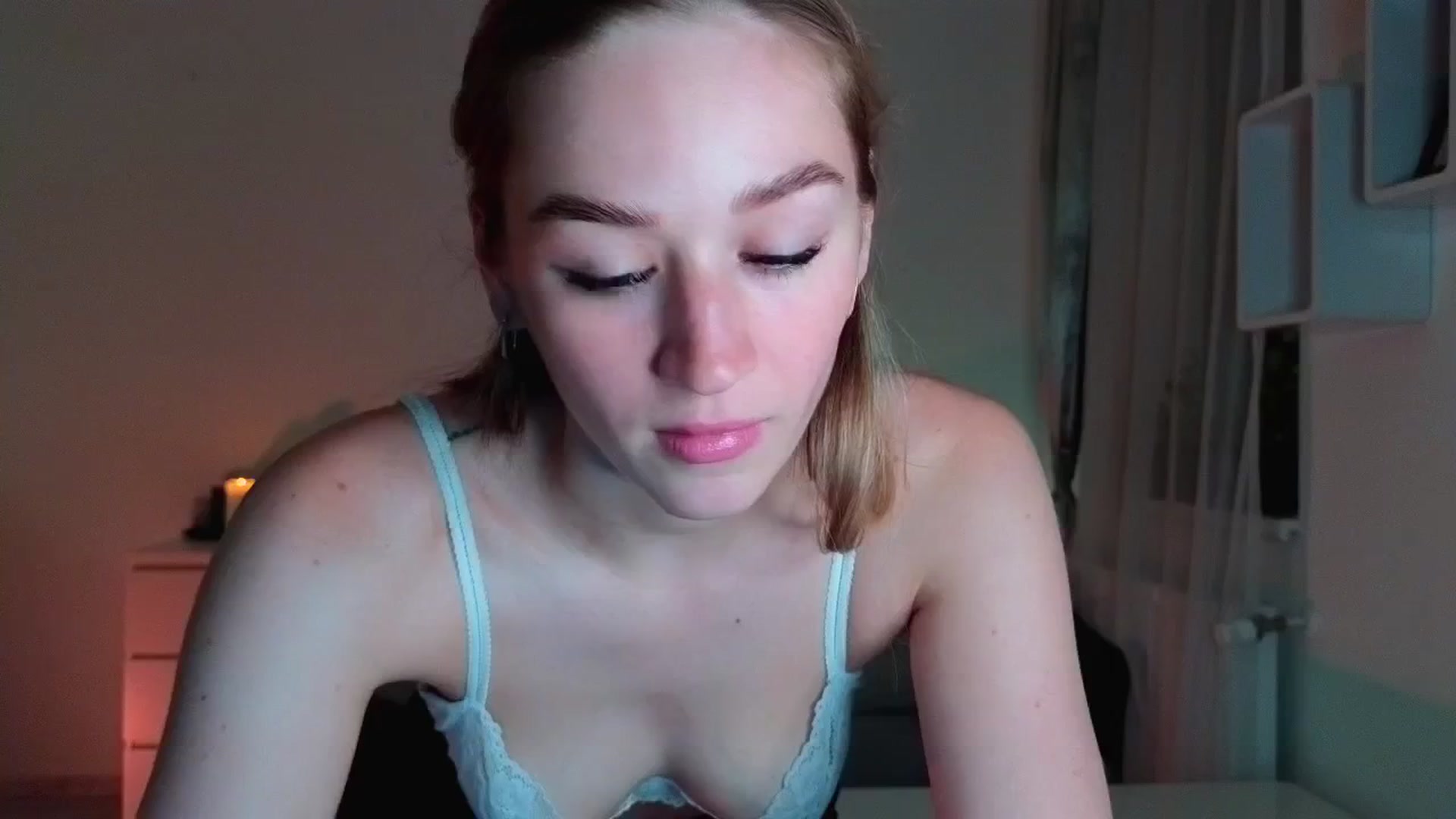 Gallery image thumbnail from CheckmyPeach's myfreecams stream on, 06/11/2025, 22:21 image 10 of 20