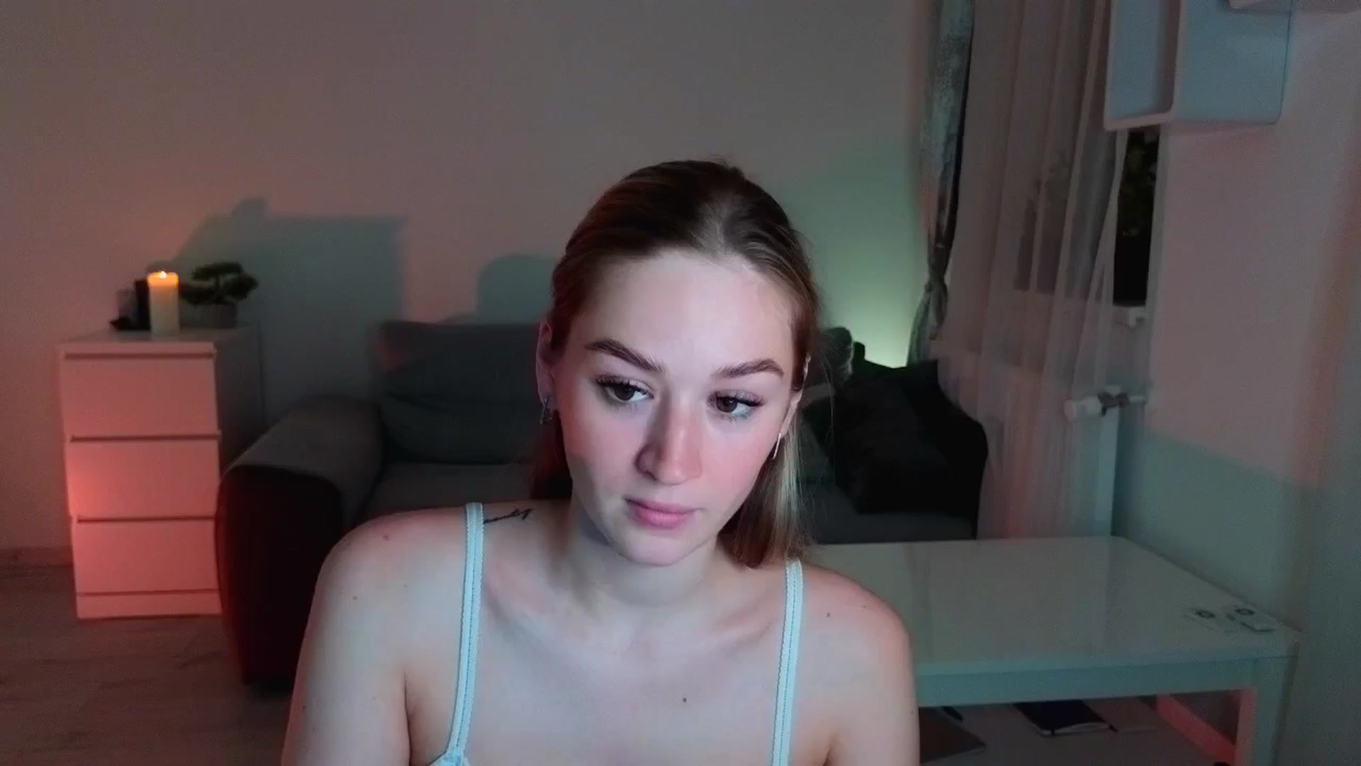 Gallery image thumbnail from CheckmyPeach's myfreecams stream on, 06/11/2025, 22:21 image 3 of 20