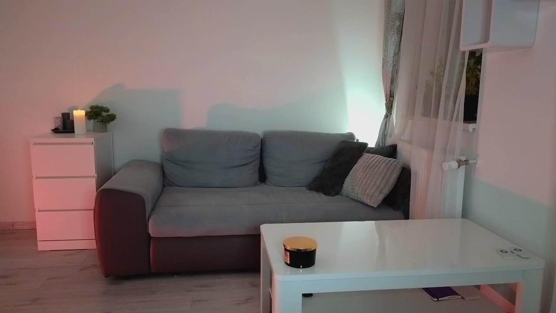 Gallery image thumbnail from CheckmyPeach's myfreecams stream on, 06/13/2025, 19:34 image 16 of 20