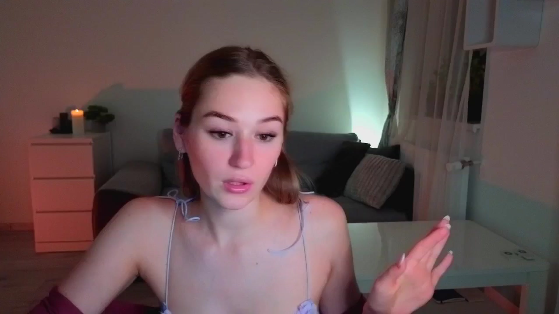 Gallery image thumbnail from CheckmyPeach's myfreecams stream on, 06/13/2025, 21:01 image 1 of 20