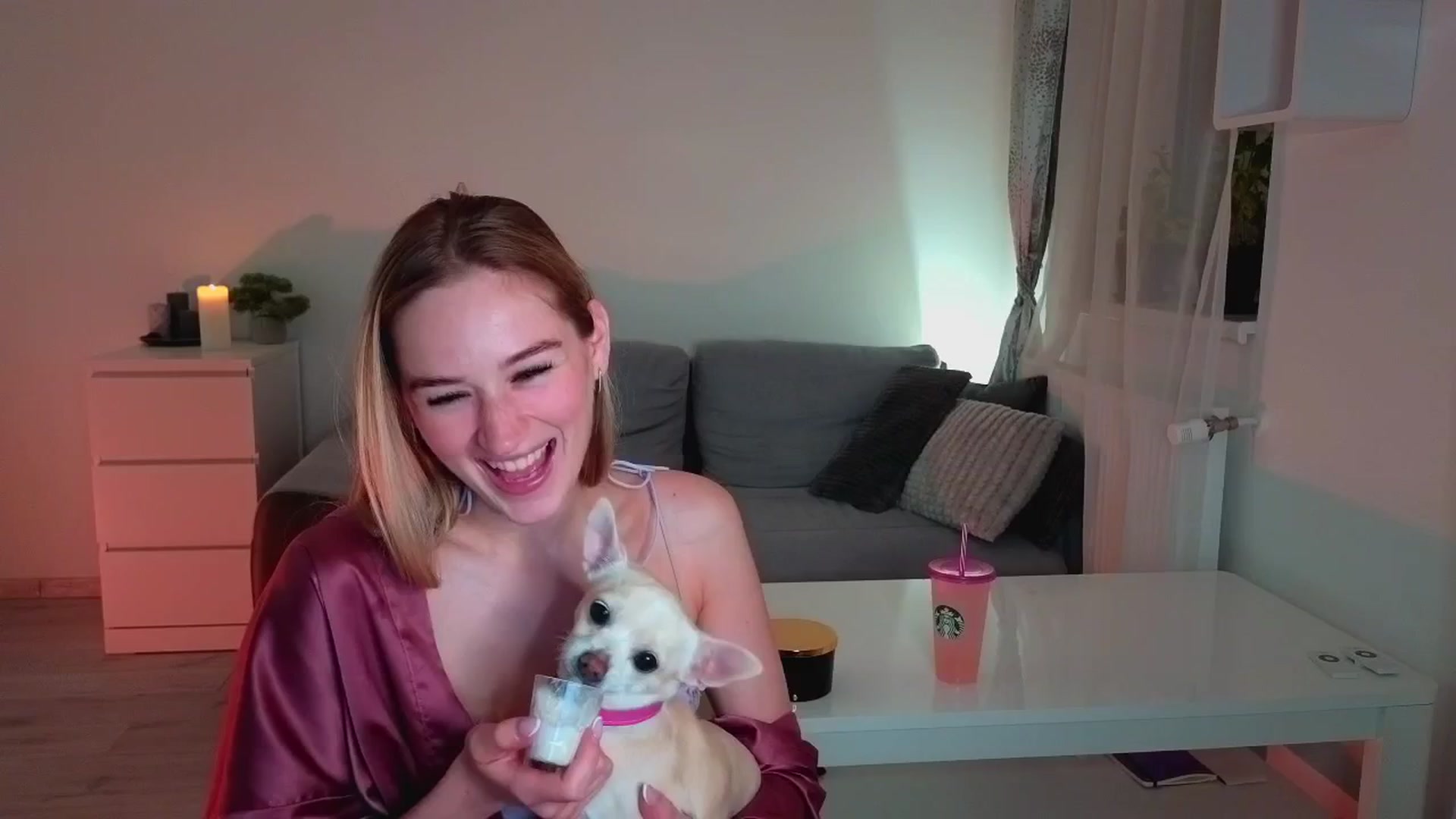 Gallery image thumbnail from CheckmyPeach's myfreecams stream on, 06/13/2025, 21:01 image 16 of 20