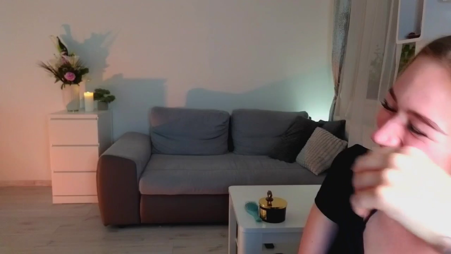 Gallery image thumbnail from CheckmyPeach's myfreecams stream on, 06/17/2025, 20:31 image 4 of 20