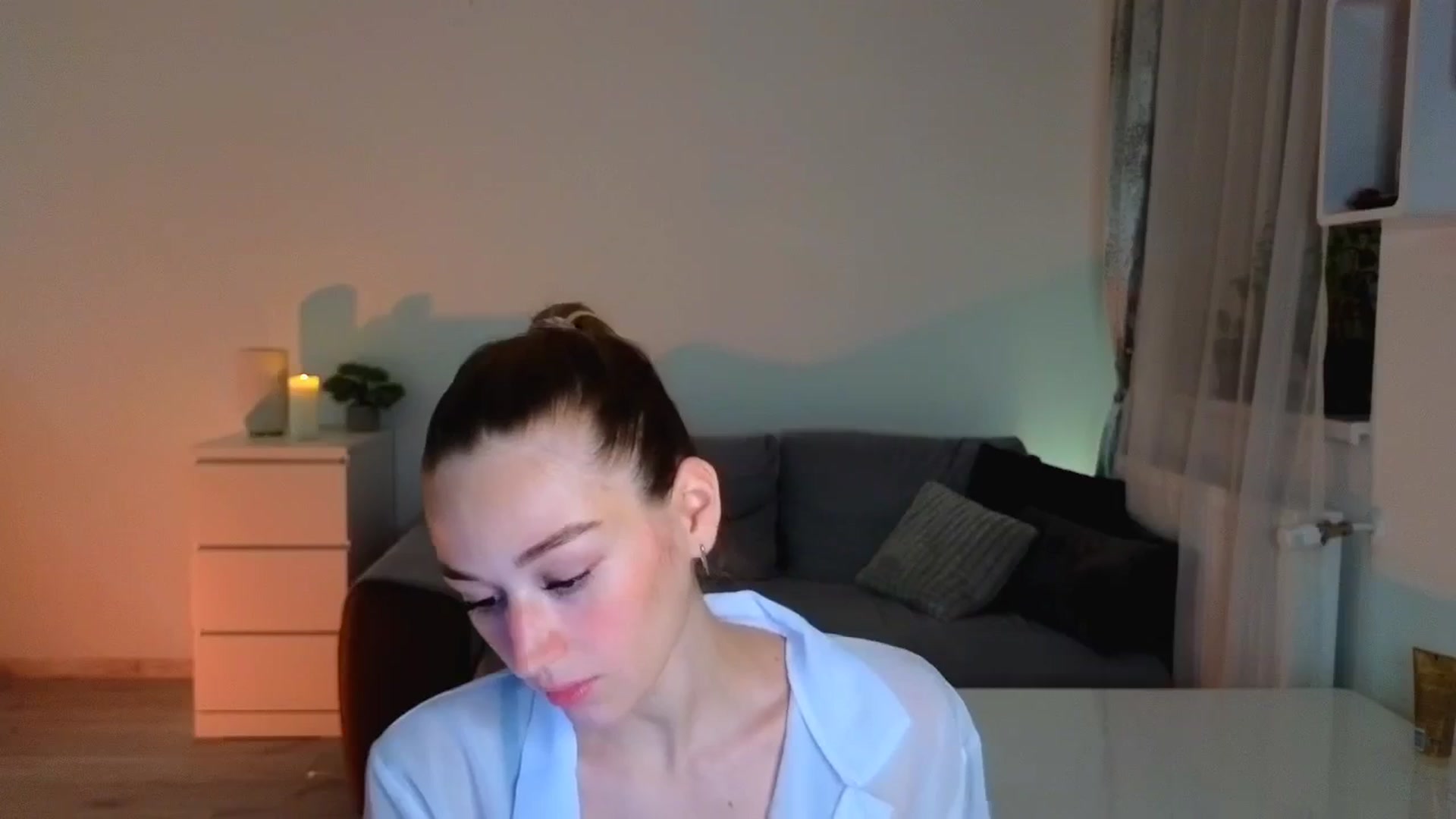 Gallery image thumbnail from CheckmyPeach's myfreecams stream on, 06/25/2025, 18:40 image 13 of 20