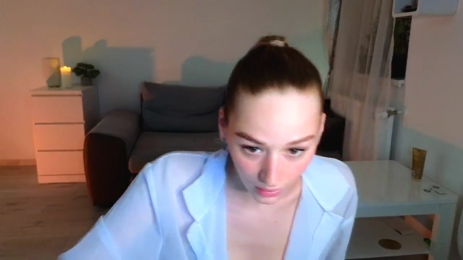 Gallery image thumbnail from CheckmyPeach's myfreecams stream on, 06/25/2025, 21:00 image 19 of 20