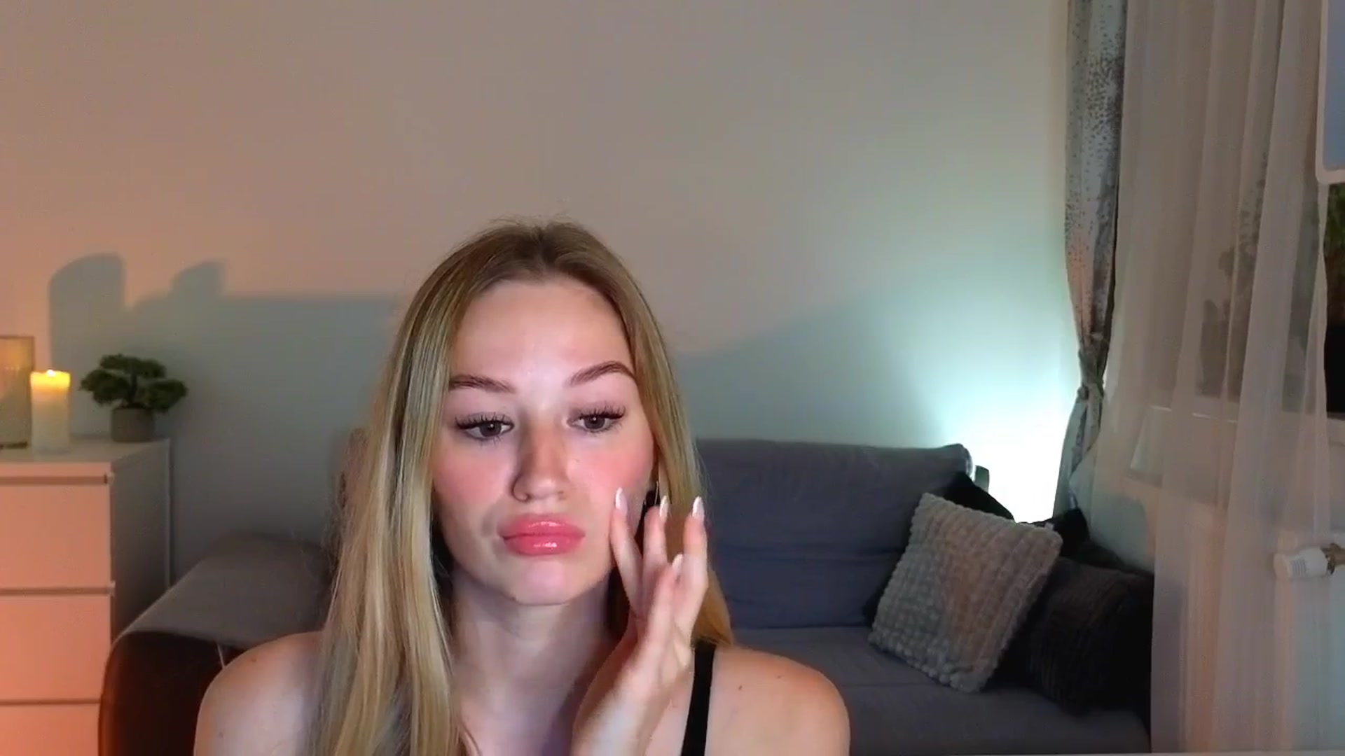 Gallery image thumbnail from CheckmyPeach's myfreecams stream on, 06/26/2025, 18:50 image 20 of 20