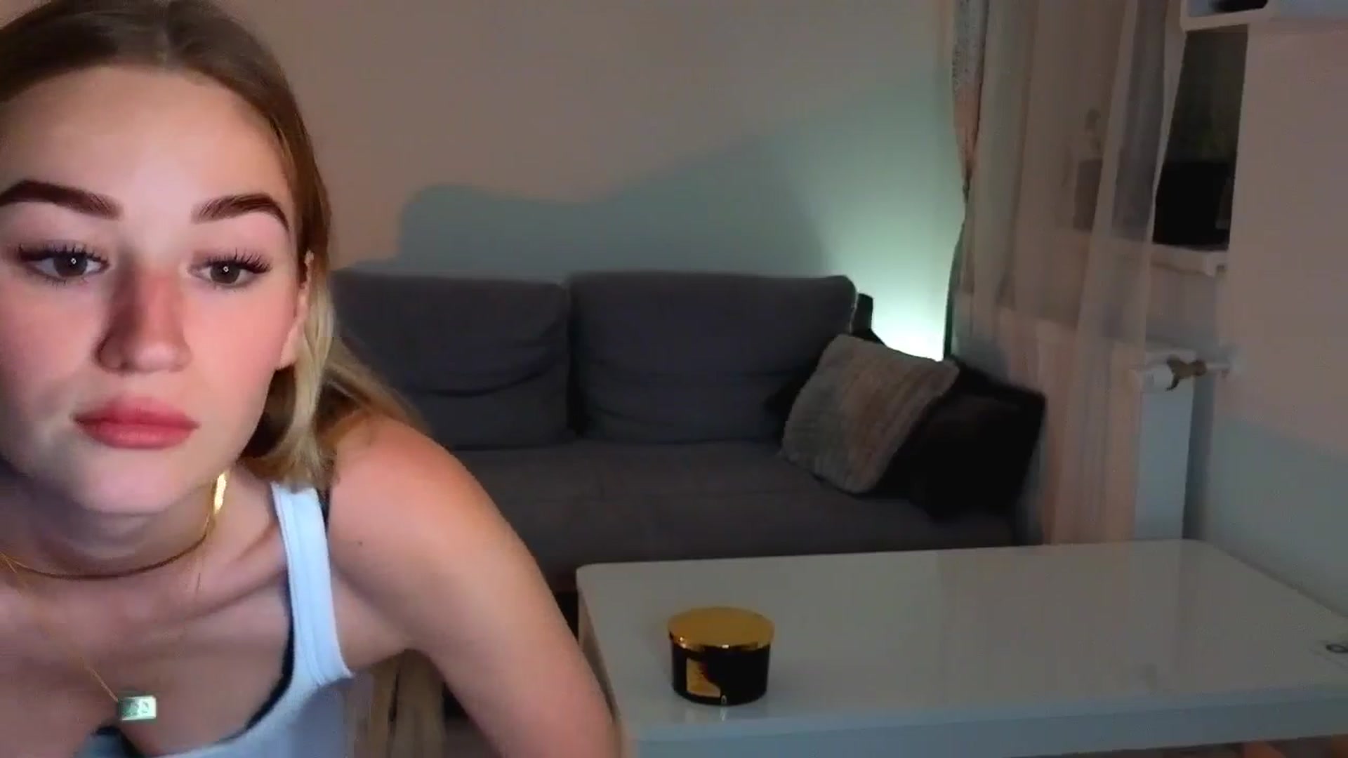 Gallery image thumbnail from CheckmyPeach's myfreecams stream on, 06/29/2025, 18:51 image 13 of 20