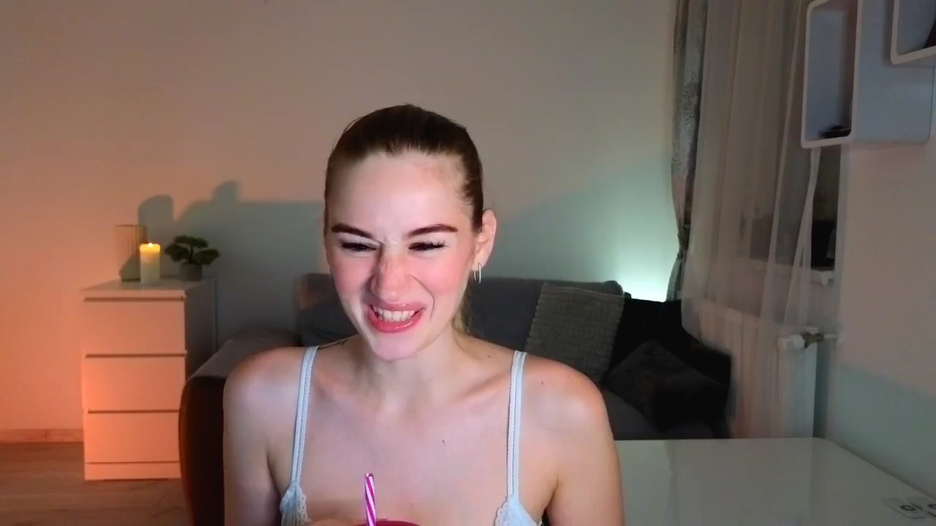 Gallery image thumbnail from CheckmyPeach's myfreecams stream on, 07/03/2025, 24:56 image 9 of 20