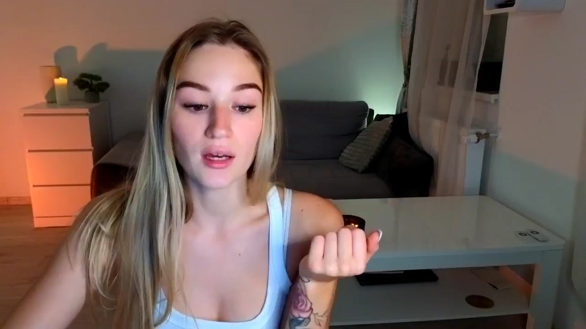 Gallery image thumbnail from CheckmyPeach's myfreecams stream on, 07/05/2025, 17:05 image 1 of 20
