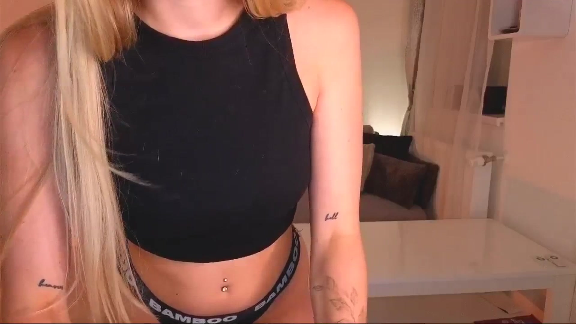 Gallery image thumbnail from CheckmyPeach's myfreecams stream on, 07/19/2025, 15:59 image 11 of 20