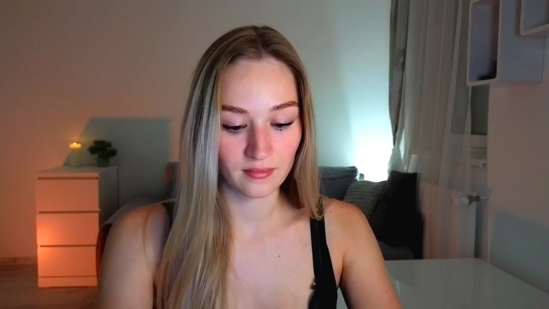 Gallery image thumbnail from CheckmyPeach's myfreecams stream on, 07/26/2025, 15:14 image 18 of 20
