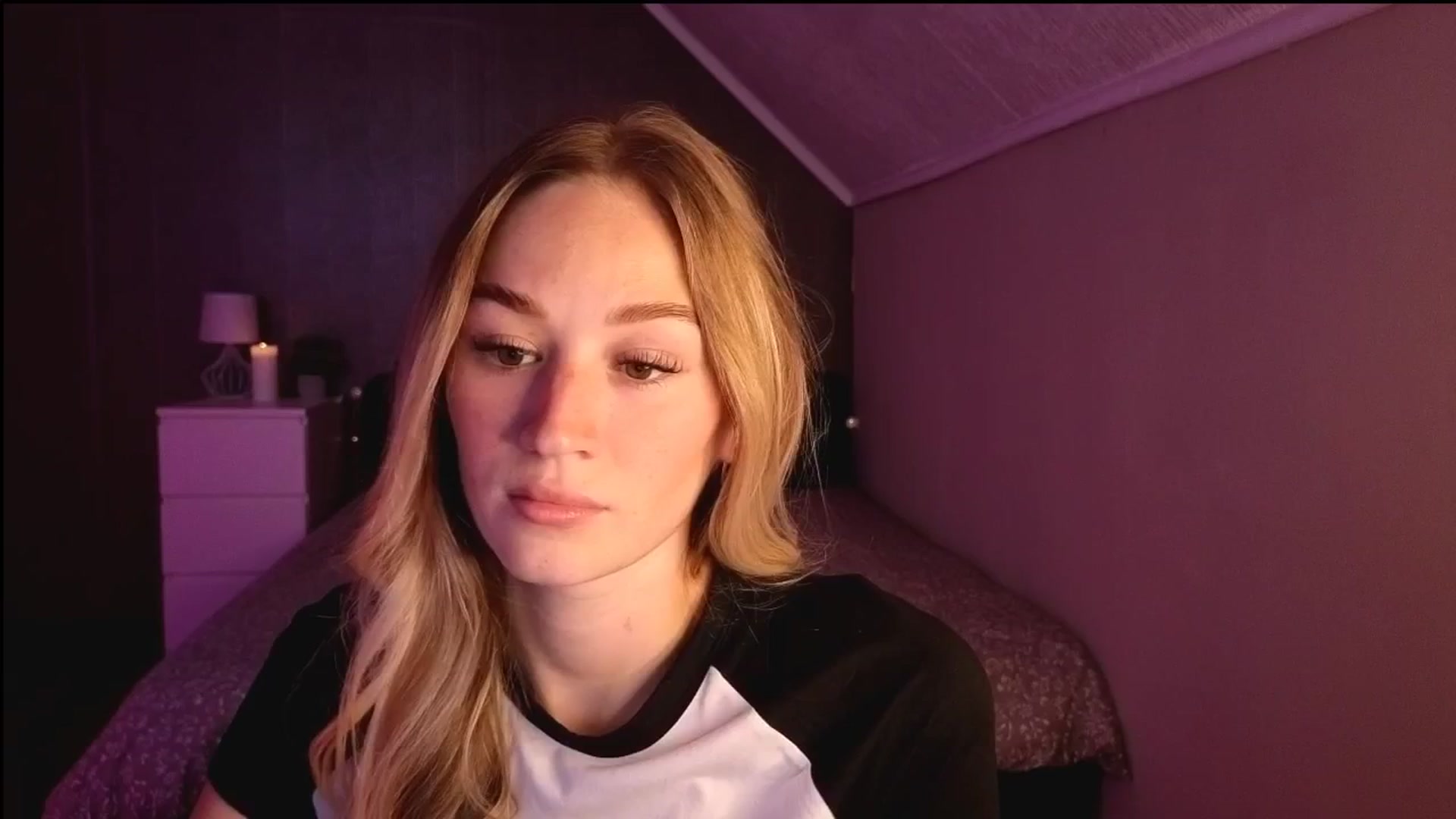 Gallery image thumbnail from CheckmyPeach's myfreecams stream on, 10/11/2025, 14:02 image 7 of 20