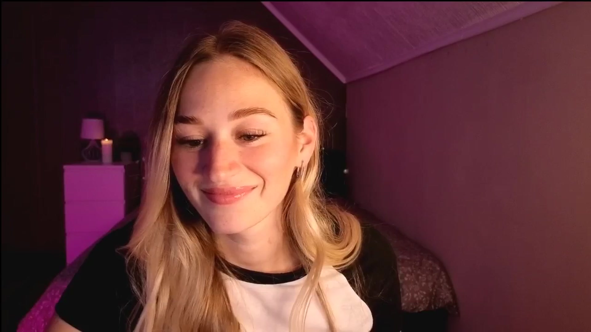 Gallery image thumbnail from CheckmyPeach's myfreecams stream on, 10/11/2025, 14:02 image 20 of 20