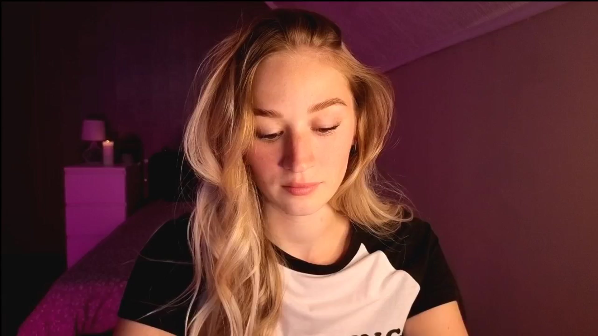 Gallery image thumbnail from CheckmyPeach's myfreecams stream on, 10/11/2025, 15:01 image 4 of 20