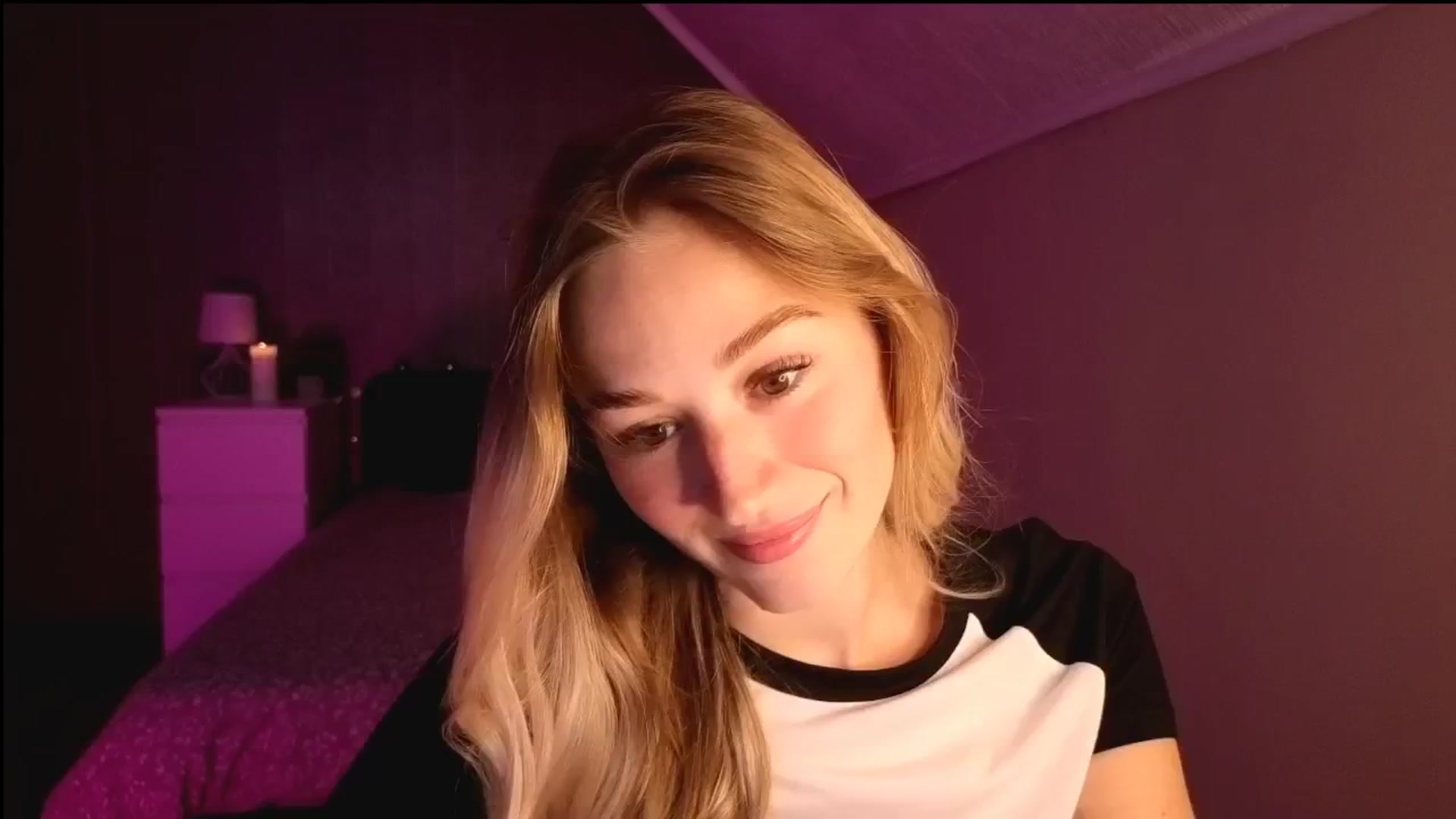 Gallery image thumbnail from CheckmyPeach's myfreecams stream on, 10/11/2025, 15:01 image 5 of 20