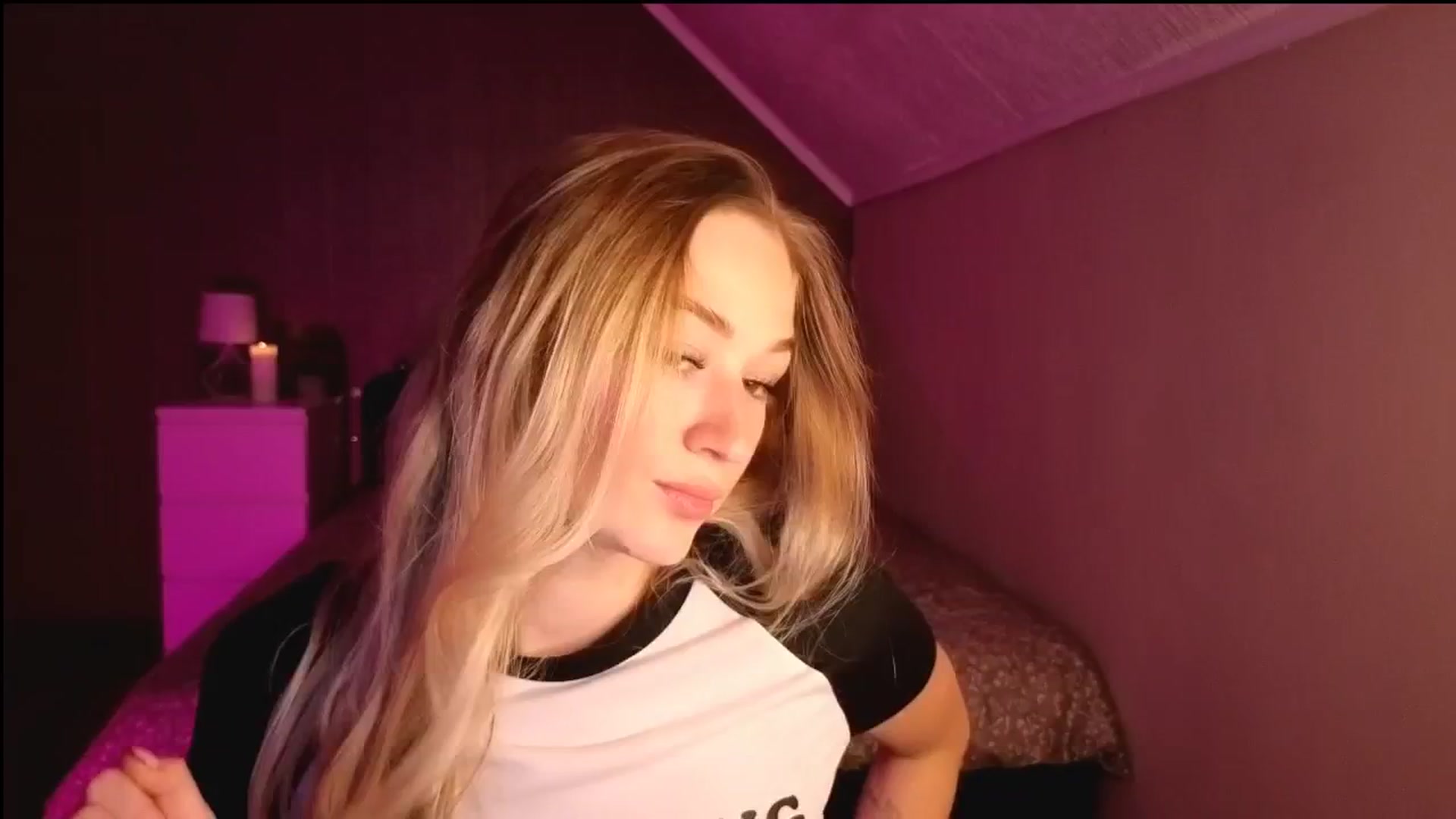 Gallery image thumbnail from CheckmyPeach's myfreecams stream on, 10/11/2025, 16:08 image 3 of 20