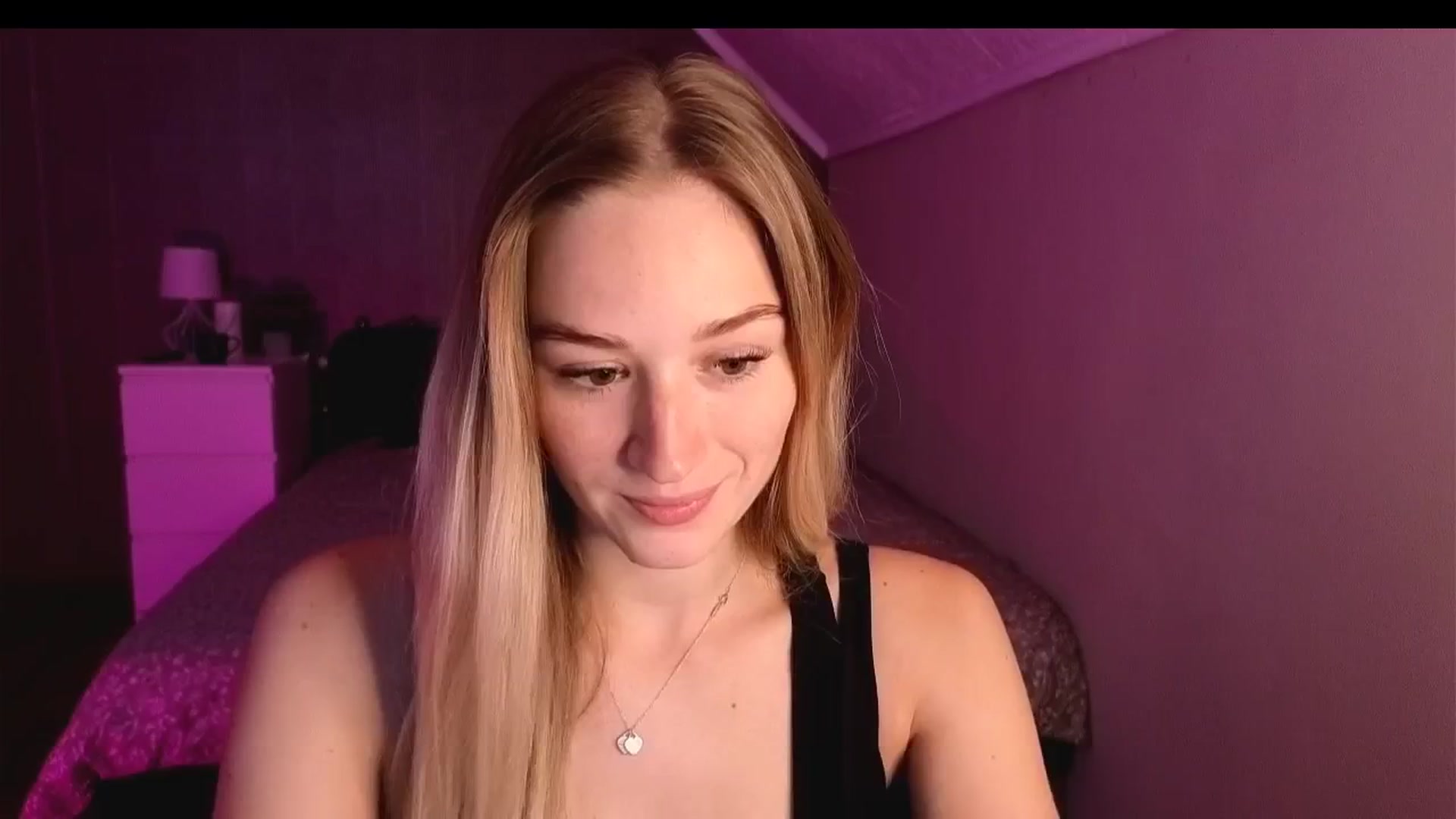 Gallery image thumbnail from CheckmyPeach's myfreecams stream on, 10/12/2025, 13:59 image 20 of 20