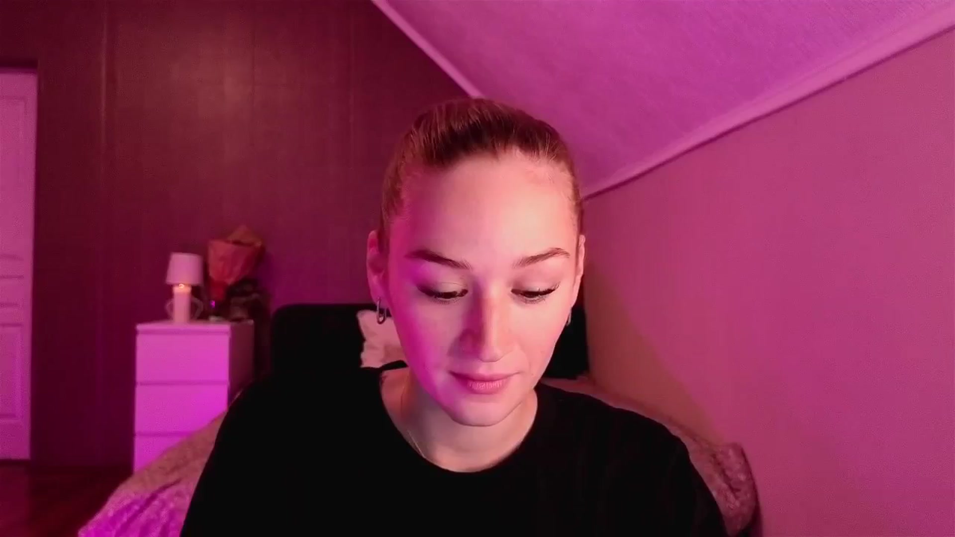 Gallery image thumbnail from CheckmyPeach's myfreecams stream on, 11/09/2025, 15:44 image 20 of 20