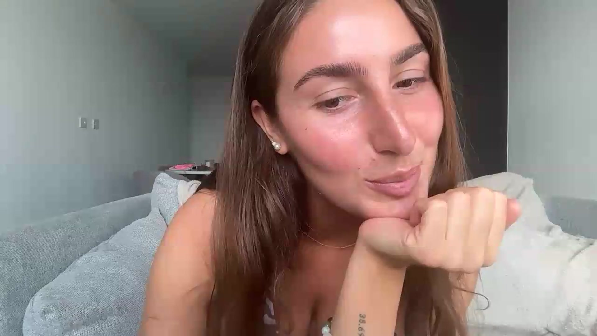 Gallery image thumbnail from CheekyKiki_xox's myfreecams stream on, 07/29/2026, 17:28 image 19 of 20