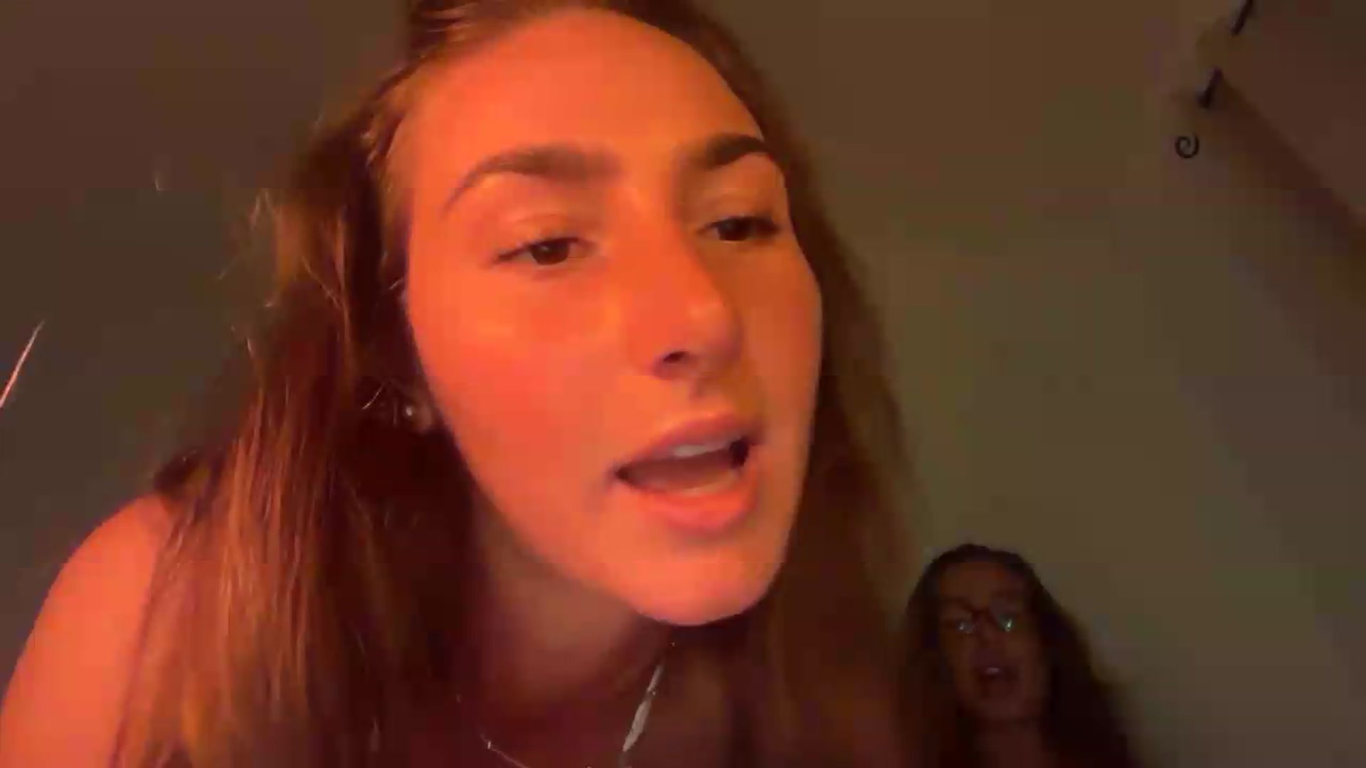 Gallery image thumbnail from CheekyKiki_xox's myfreecams stream on, 08/19/2026, 20:21 image 18 of 20